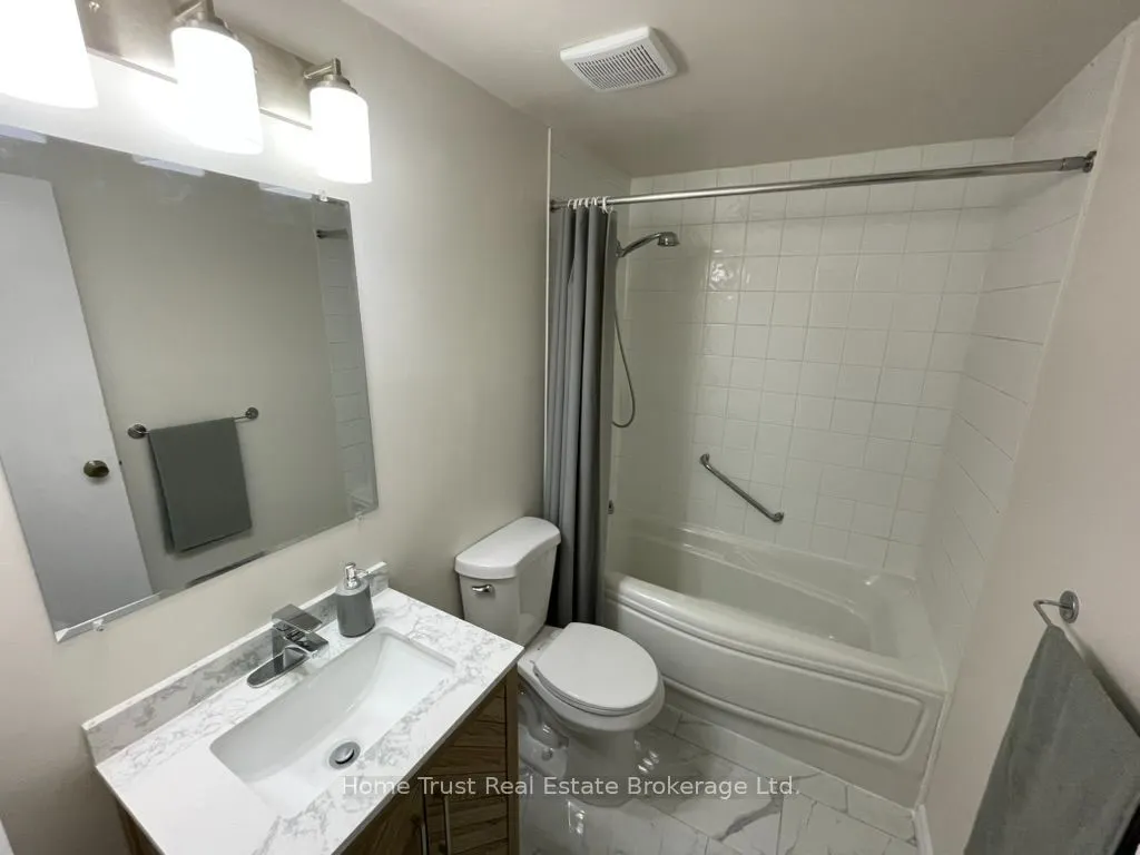 2 Worton Avenue #18