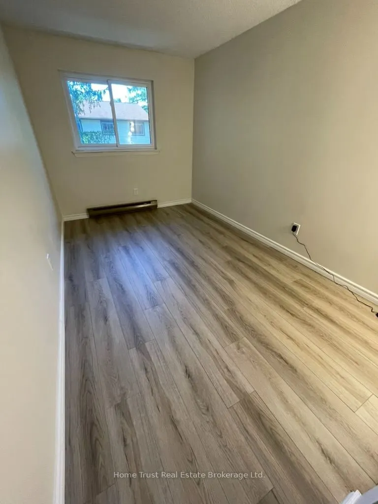 2 Worton Avenue #18