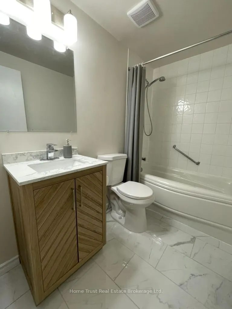 2 Worton Avenue #18