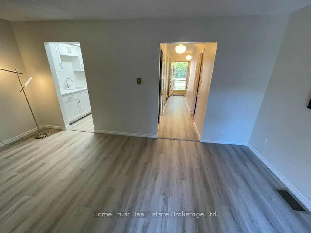 2 Worton Avenue #18