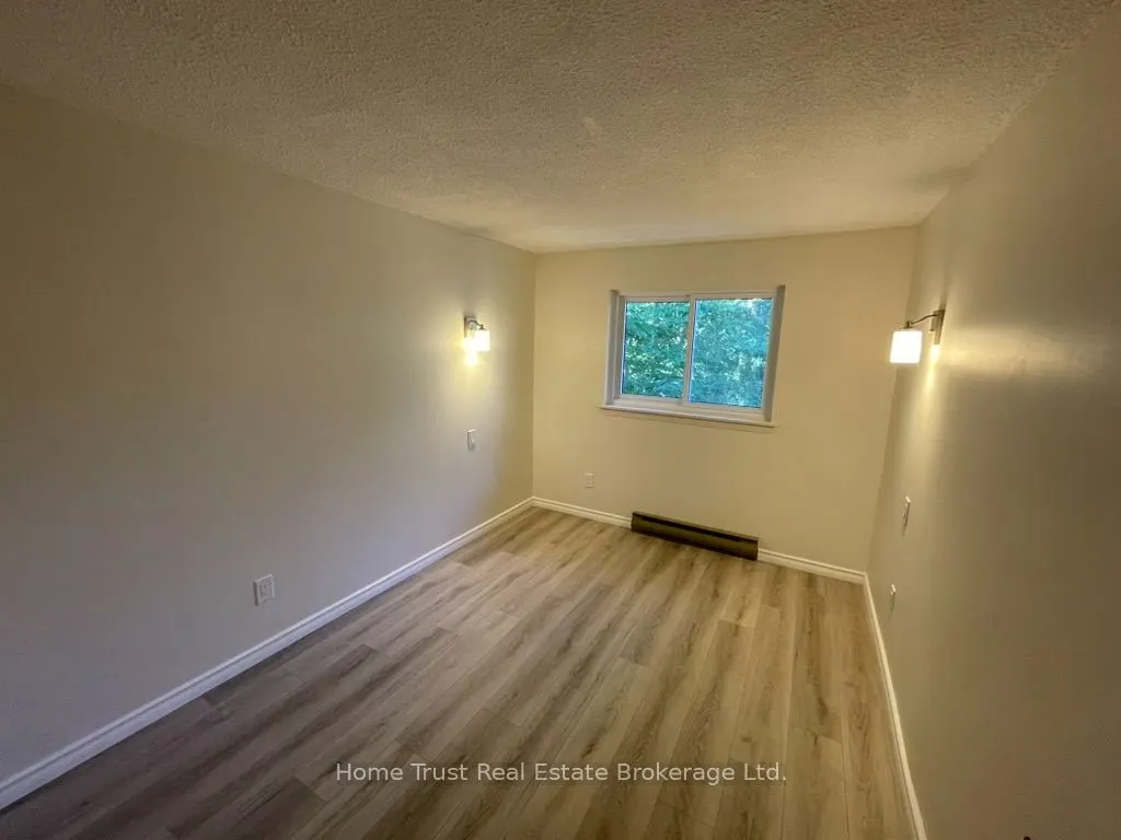 2 Worton Avenue #18