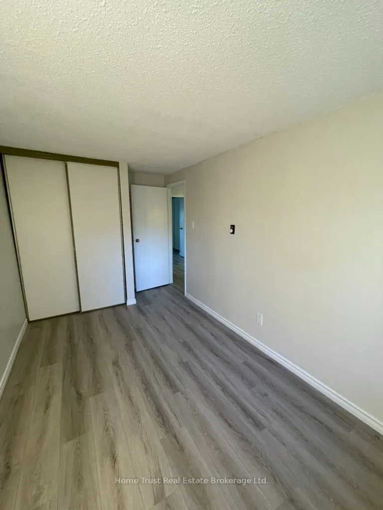 2 Worton Avenue #18