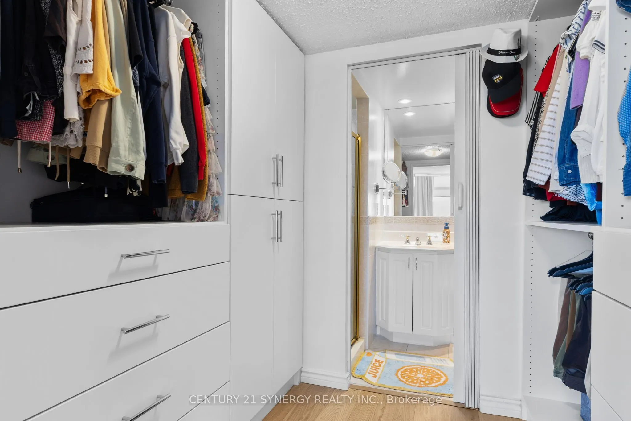 530 Laurier Avenue W #1605