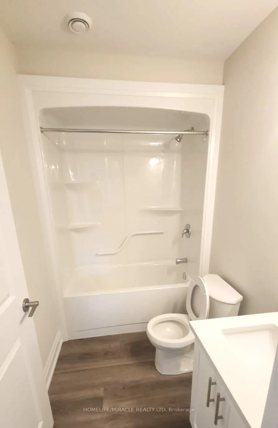 118 Summersides Boulevard #113