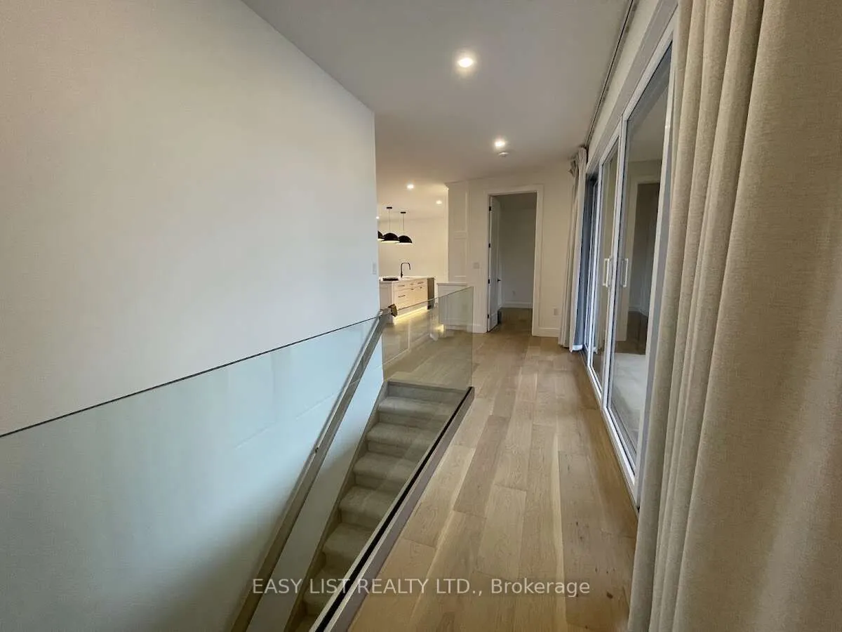 8 Tanager Drive