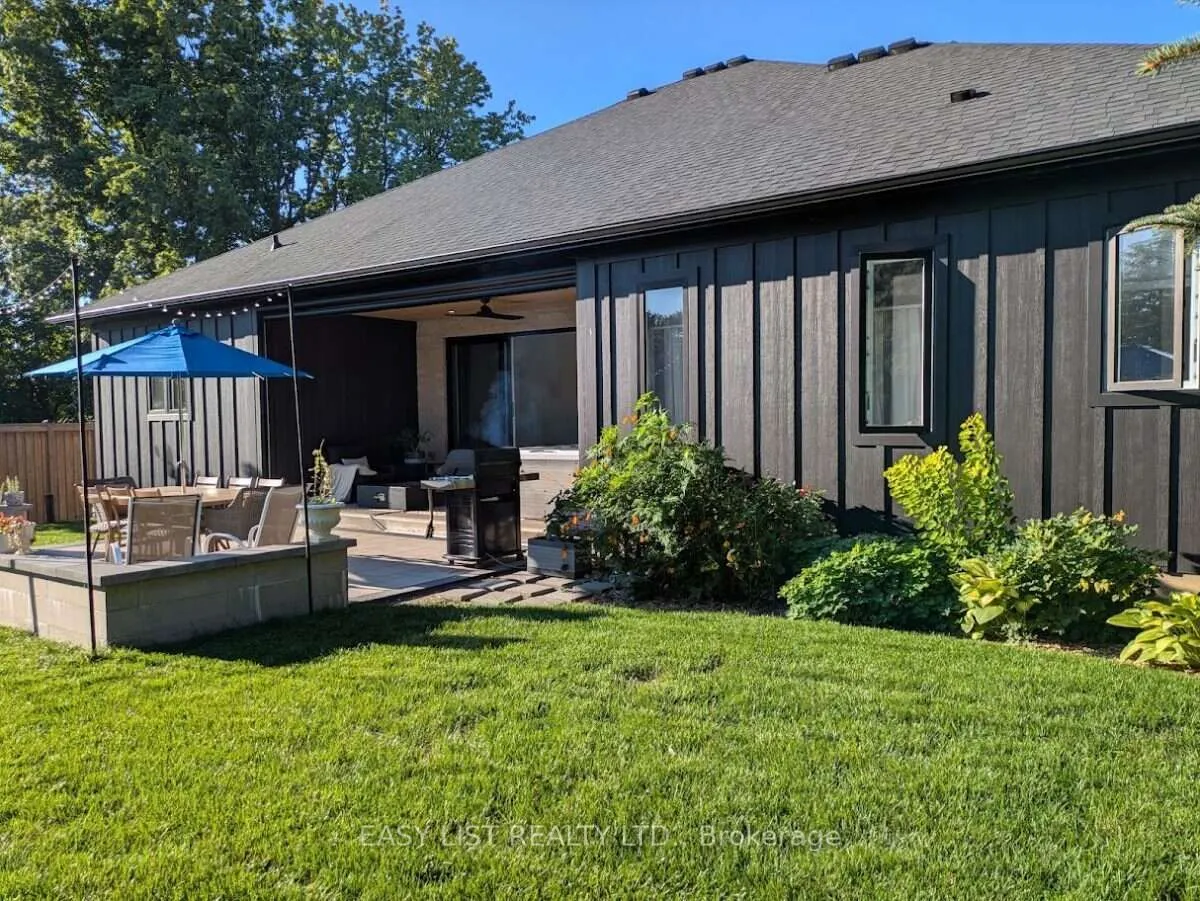 8 Tanager Drive