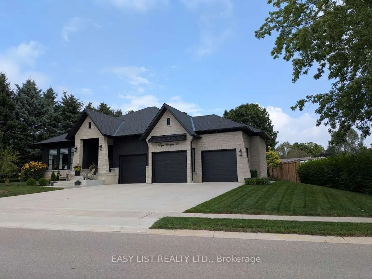 8 Tanager Drive