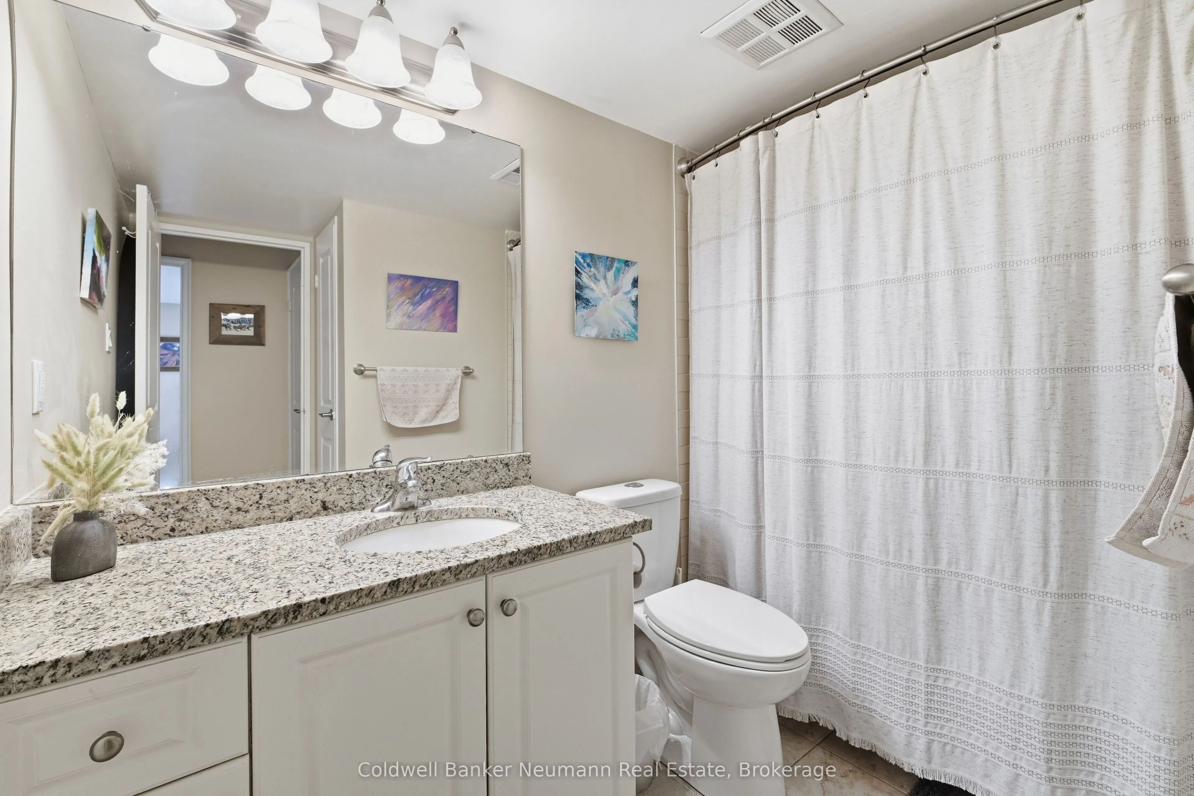 55 Yarmouth Street #803