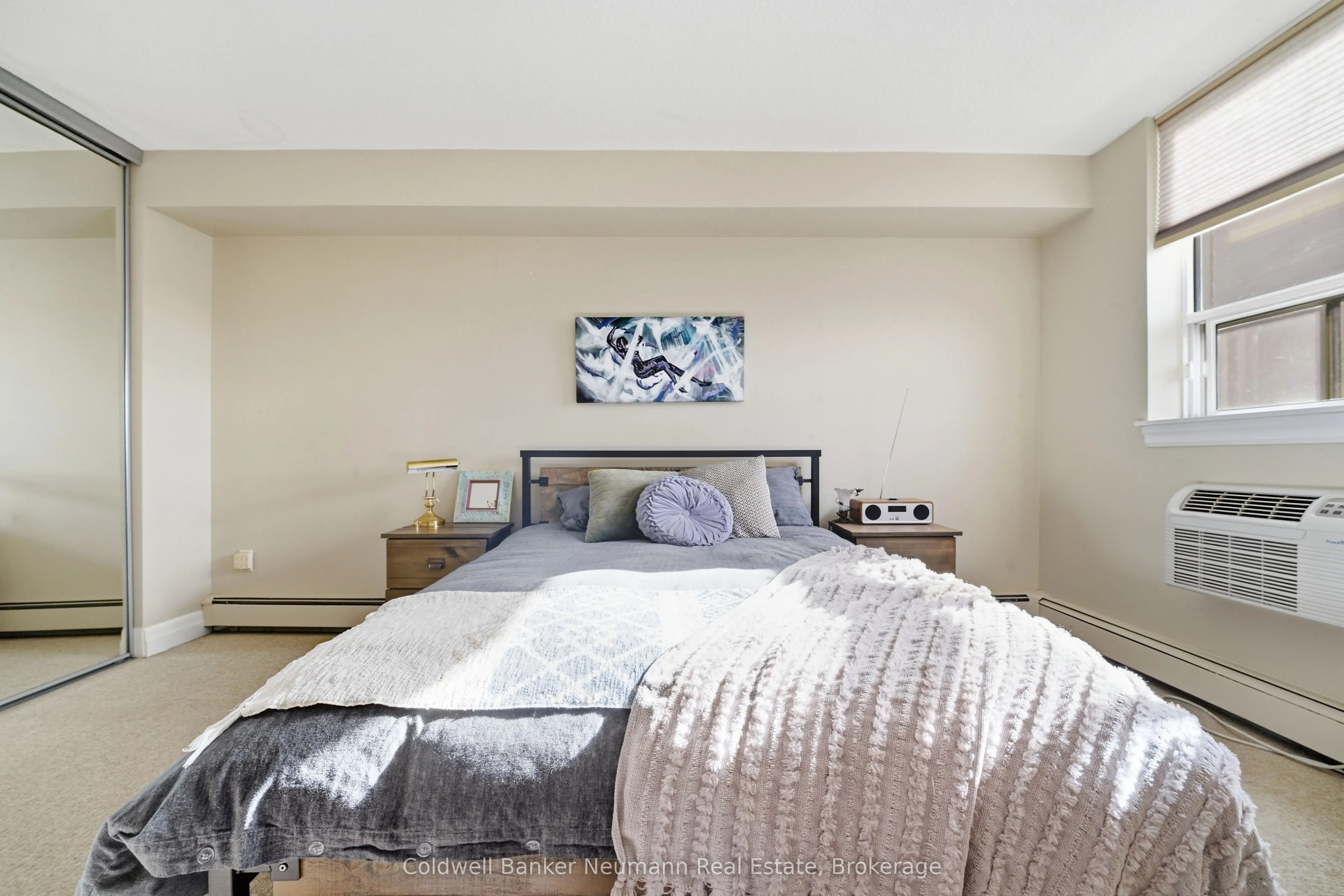 55 Yarmouth Street #803