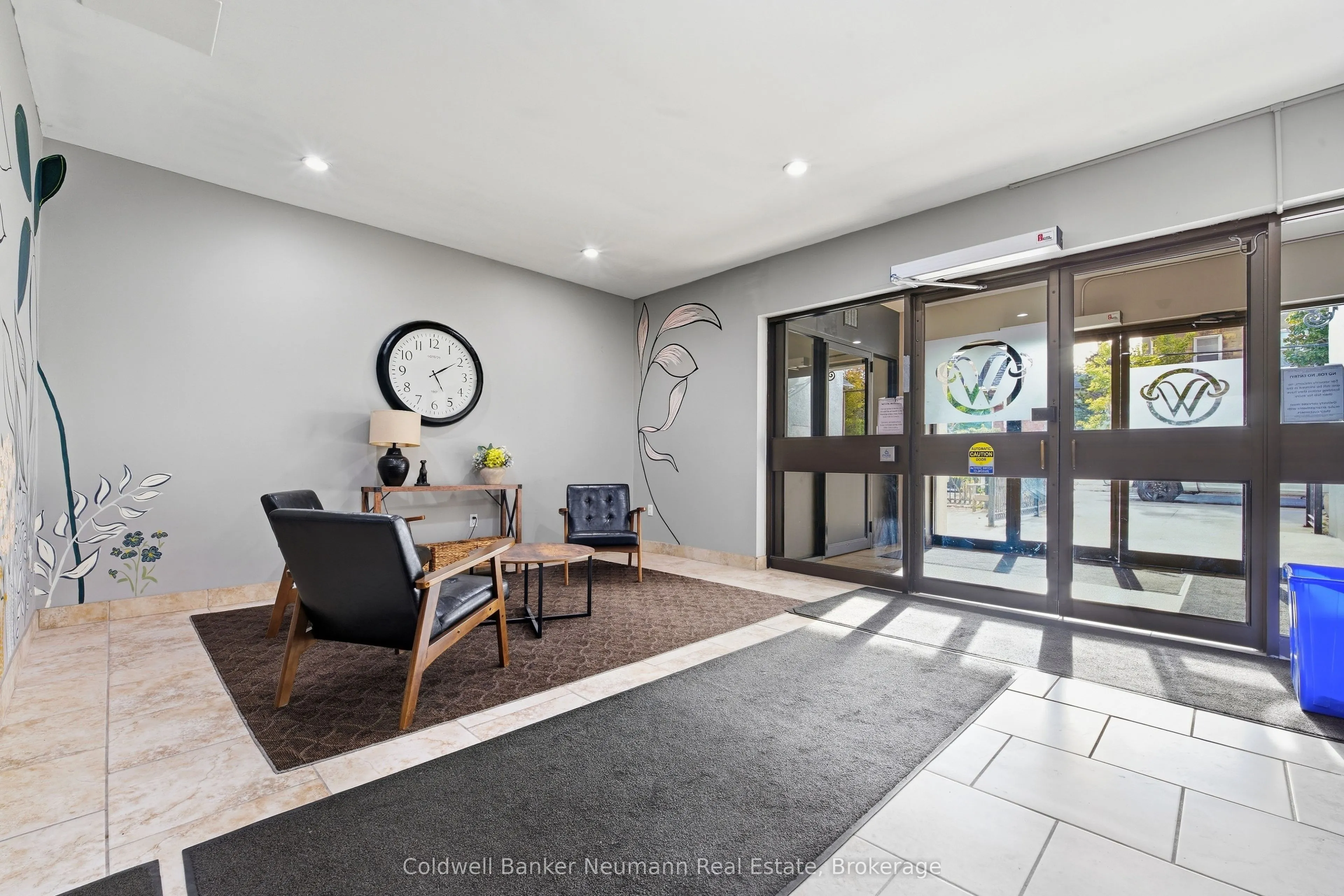 55 Yarmouth Street #803