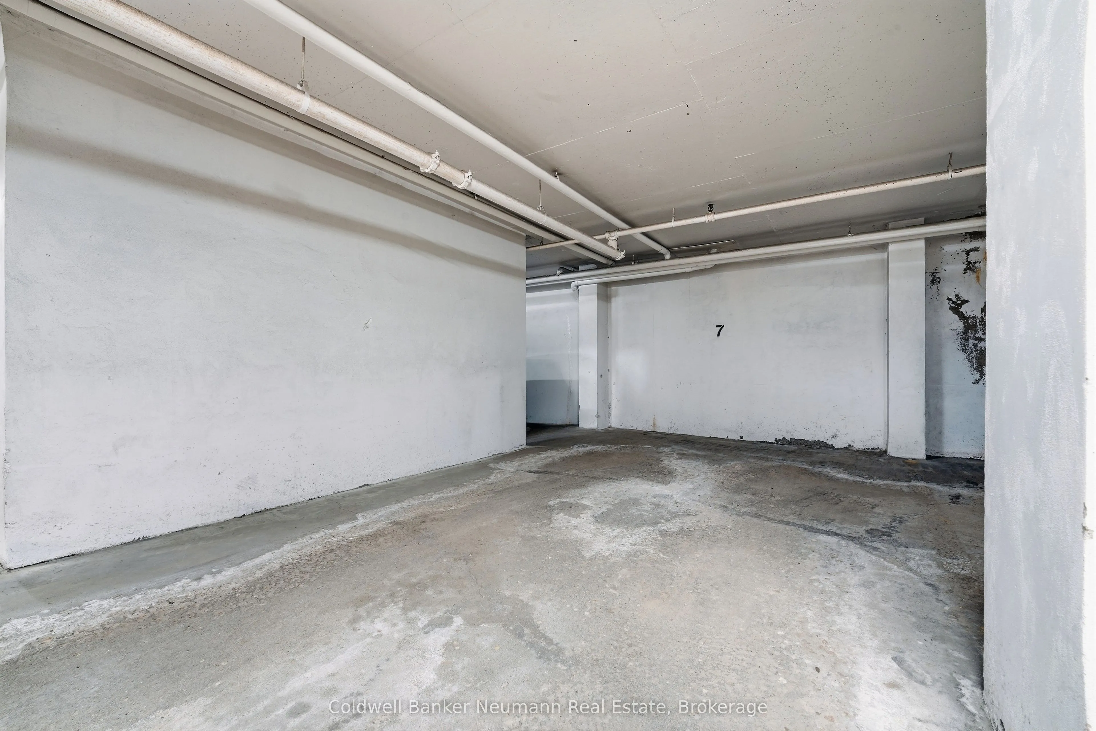 55 Yarmouth Street #803