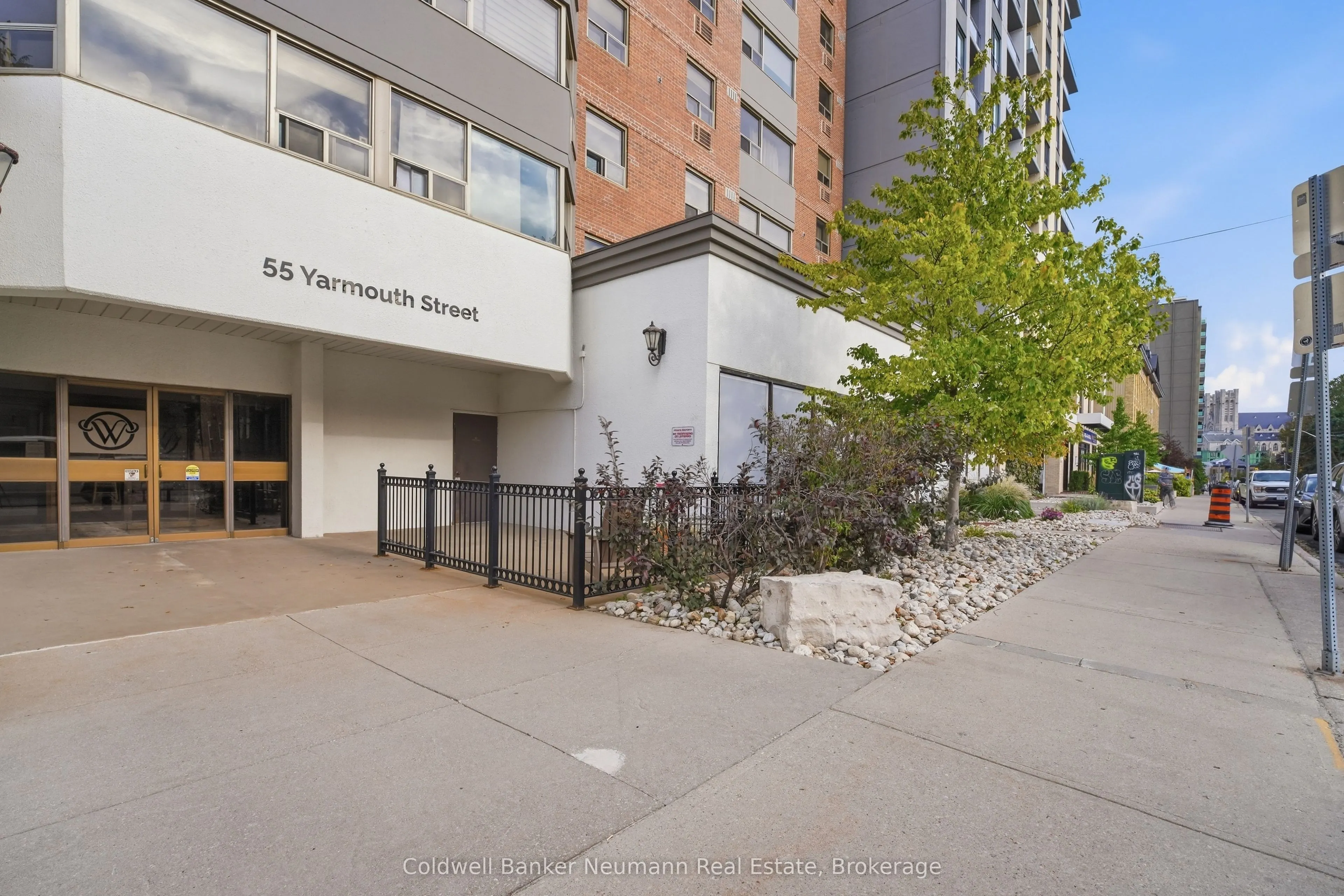 55 Yarmouth Street #803