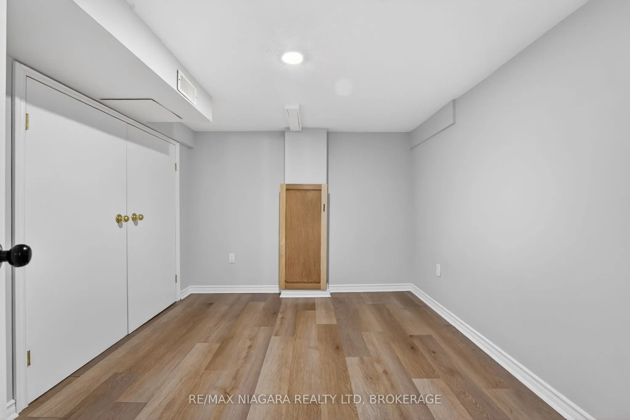 214 NIAGARA Street