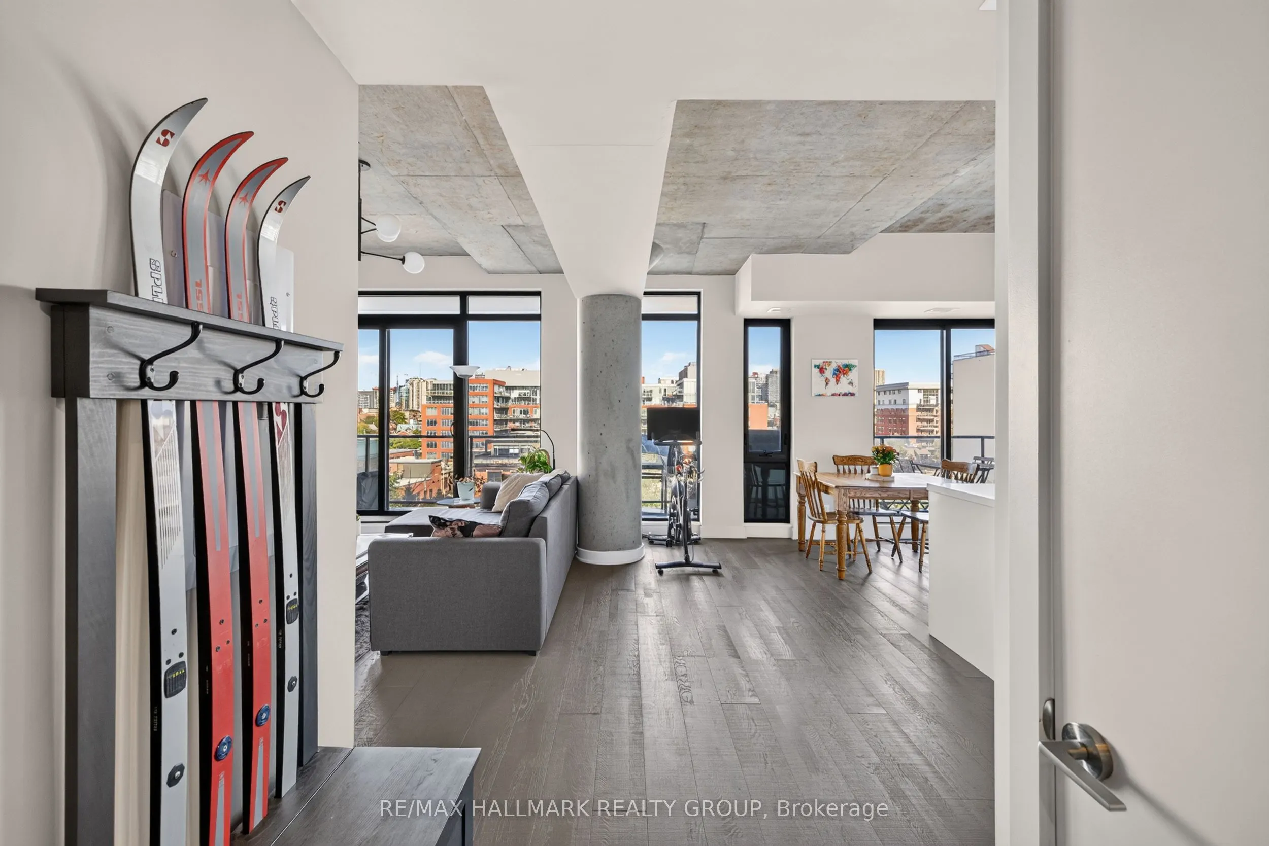 203 Catherine Street #714