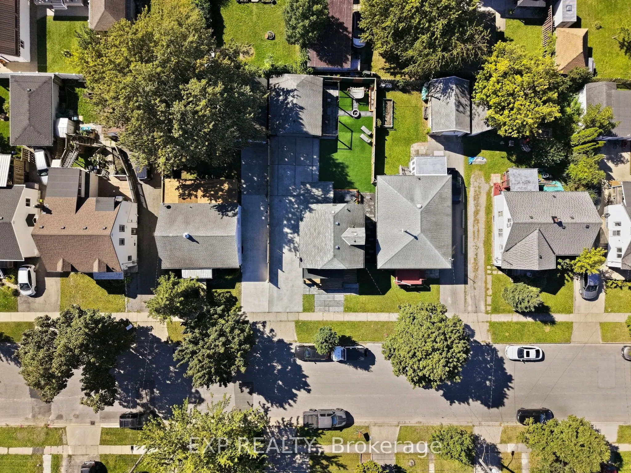 249 Wallace Avenue S