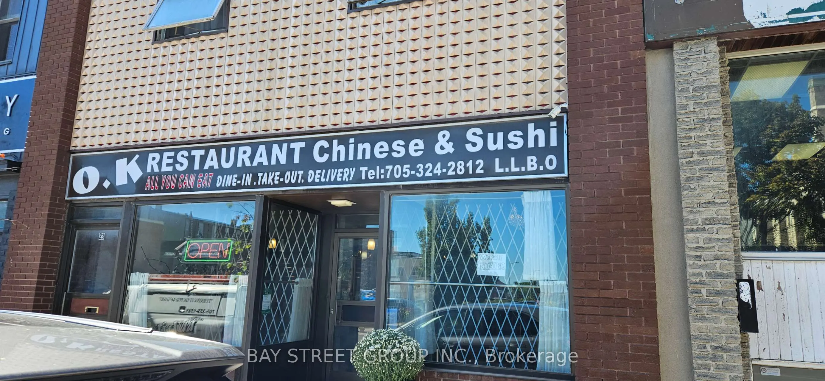 23 William Street N