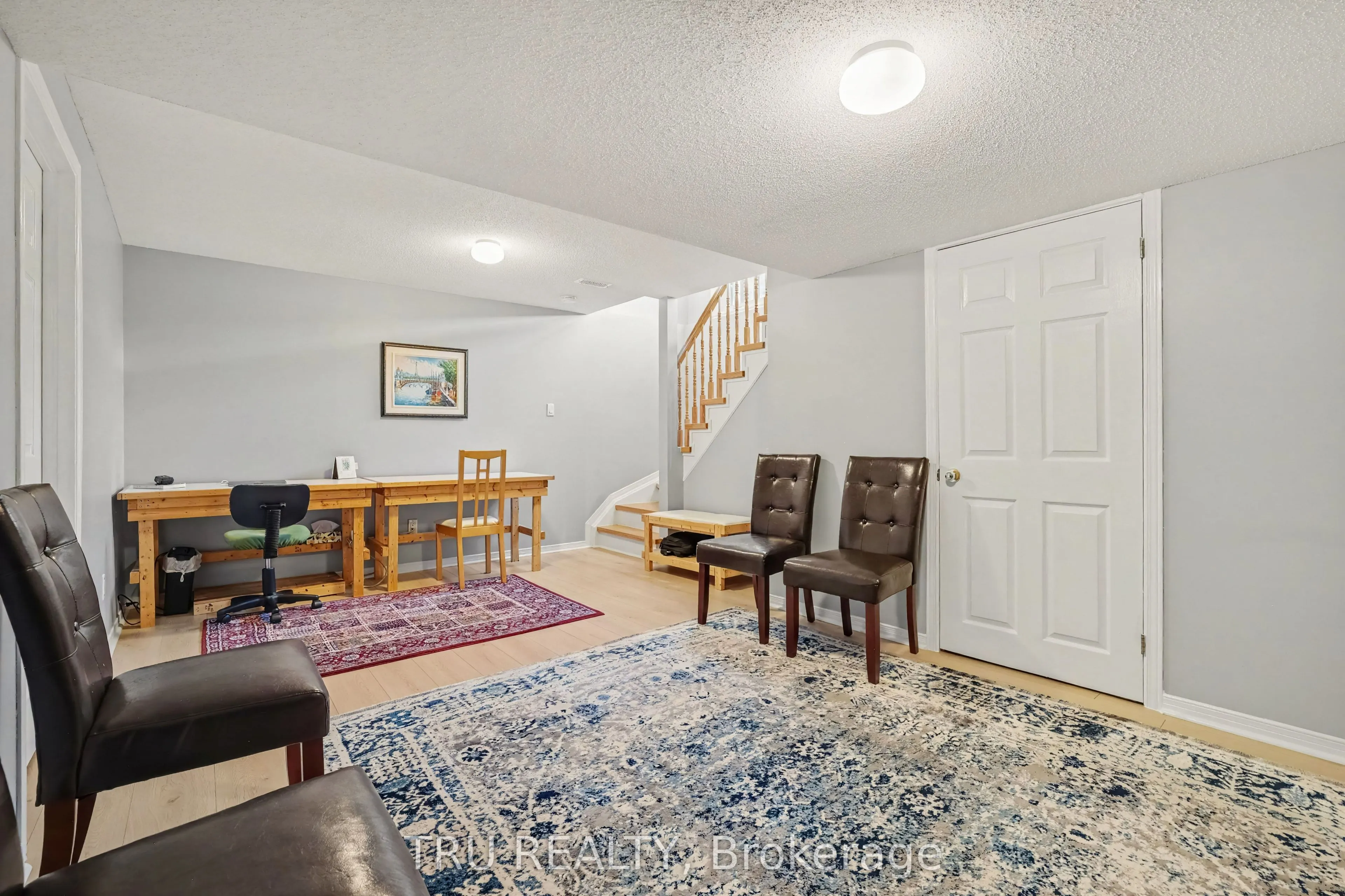 4645 Ogilvie Walk Crescent