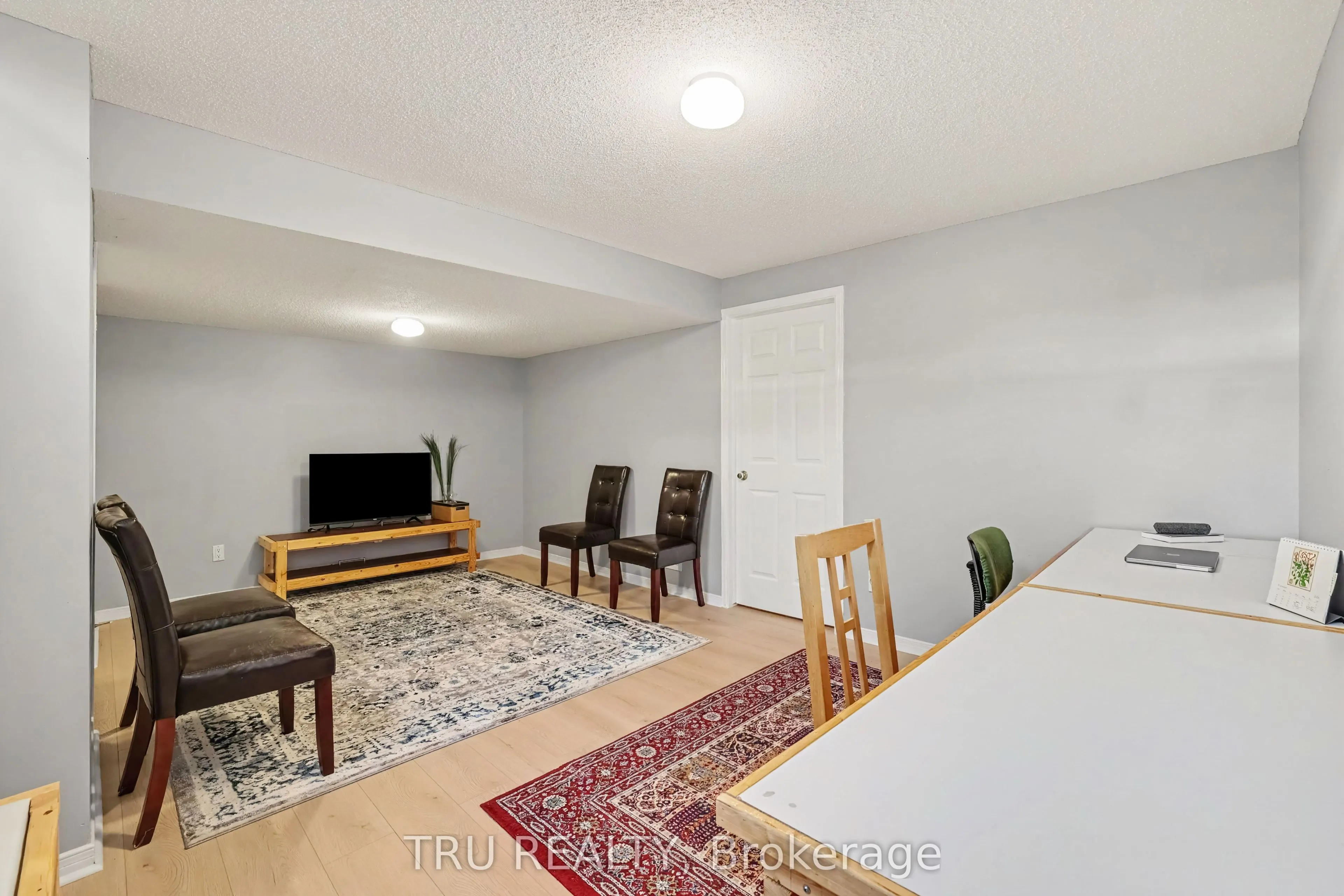 4645 Ogilvie Walk Crescent