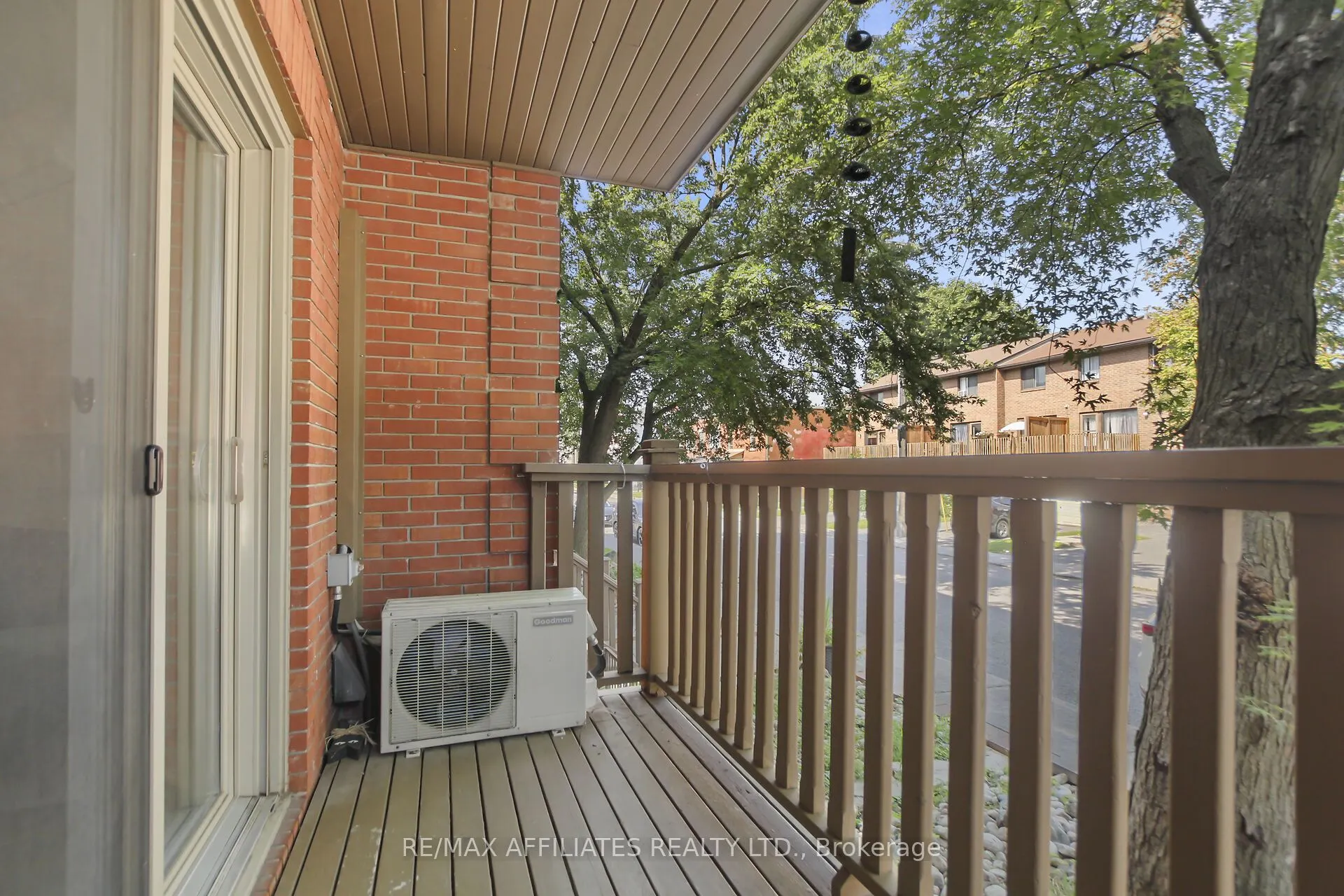 160 Bruyere Street #1