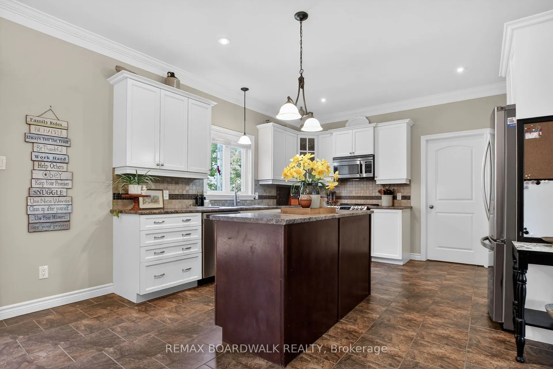 375 Quartz Avenue
