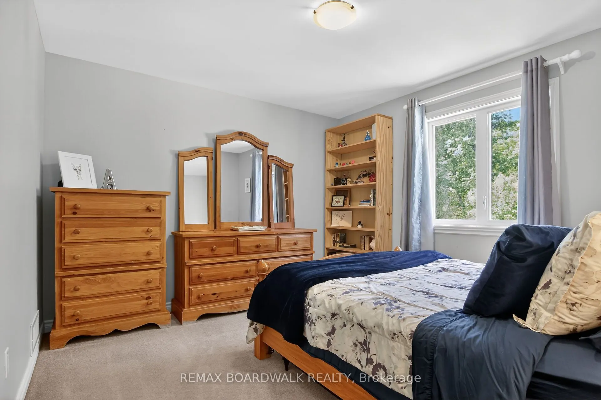375 Quartz Avenue