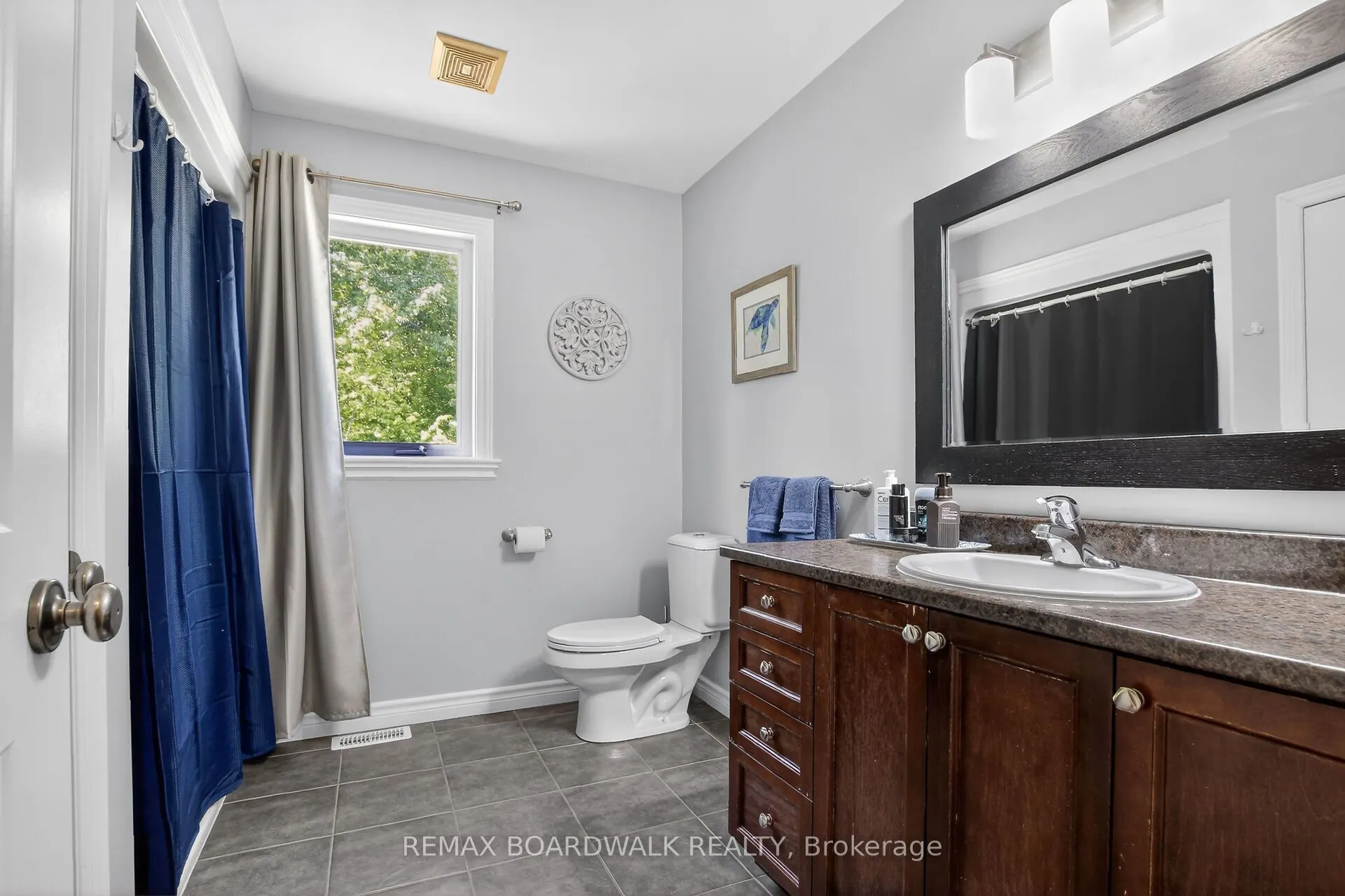 375 Quartz Avenue