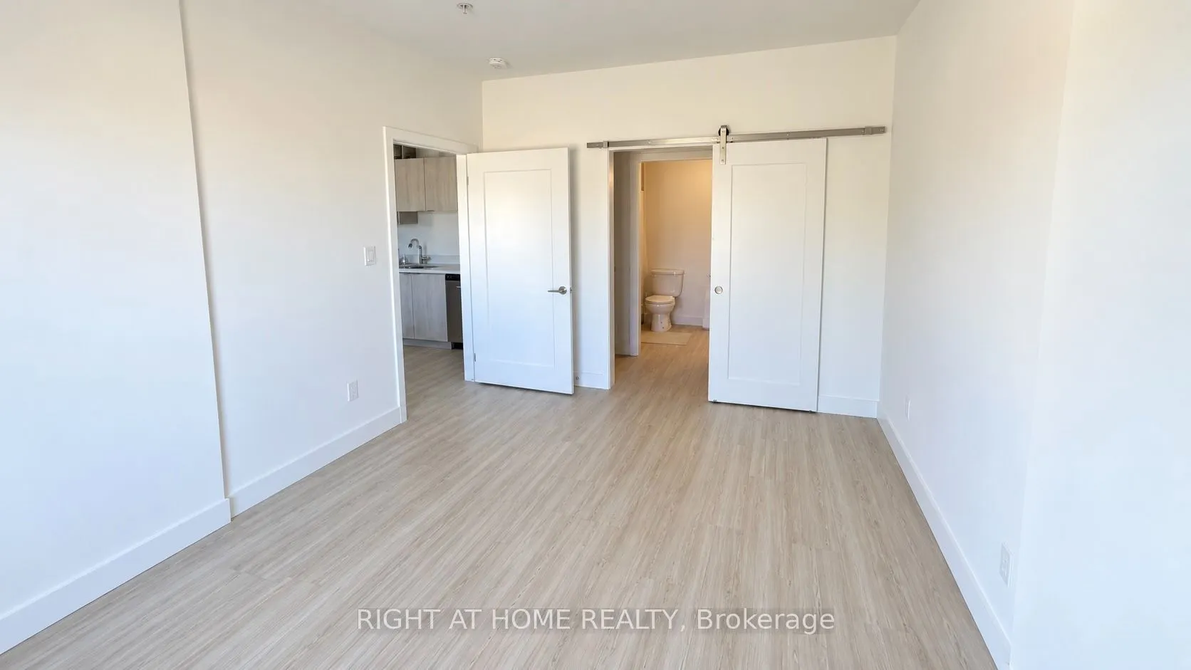 408 Dundas Street S #201