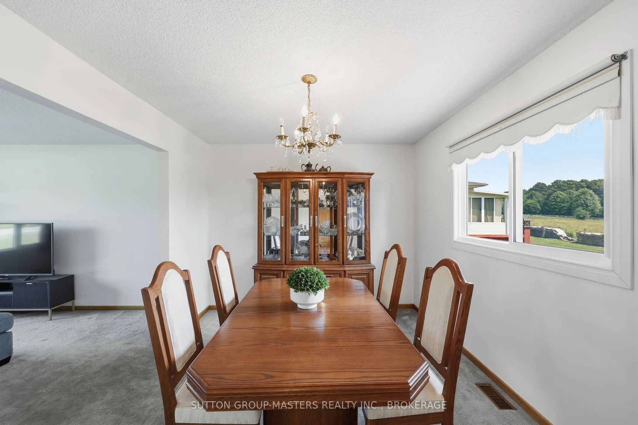 2212 Battersea Road