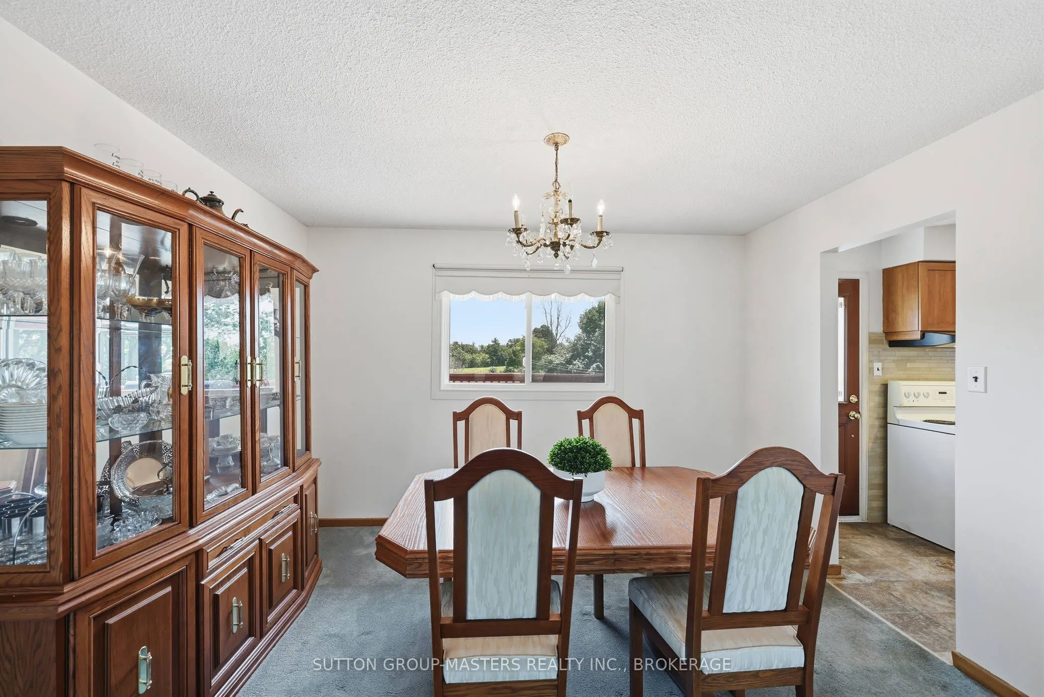 2212 Battersea Road