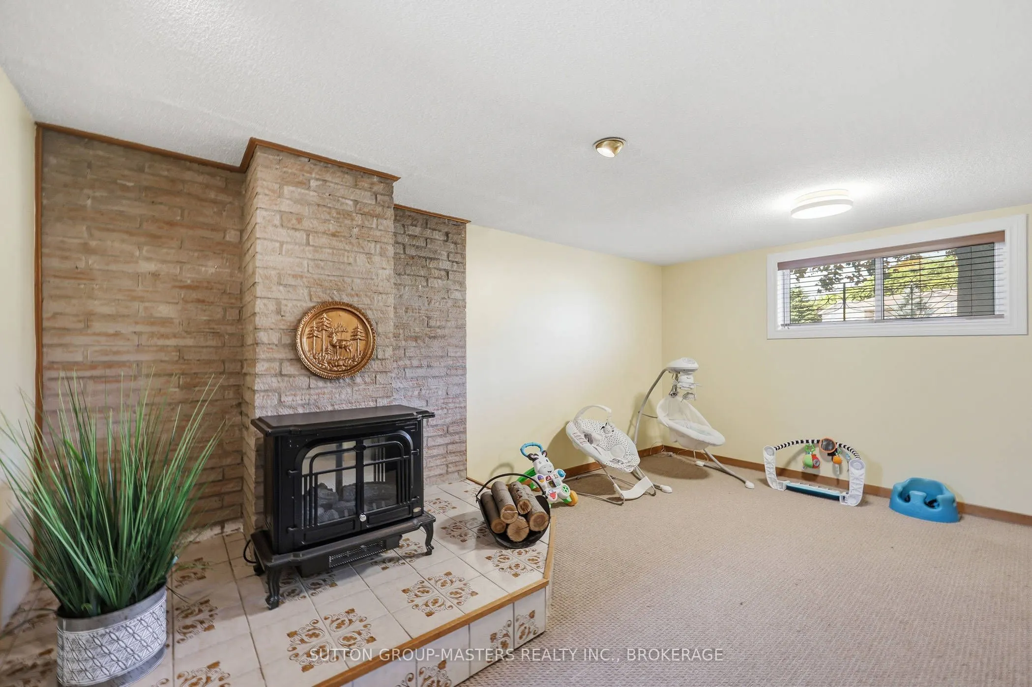 2212 Battersea Road