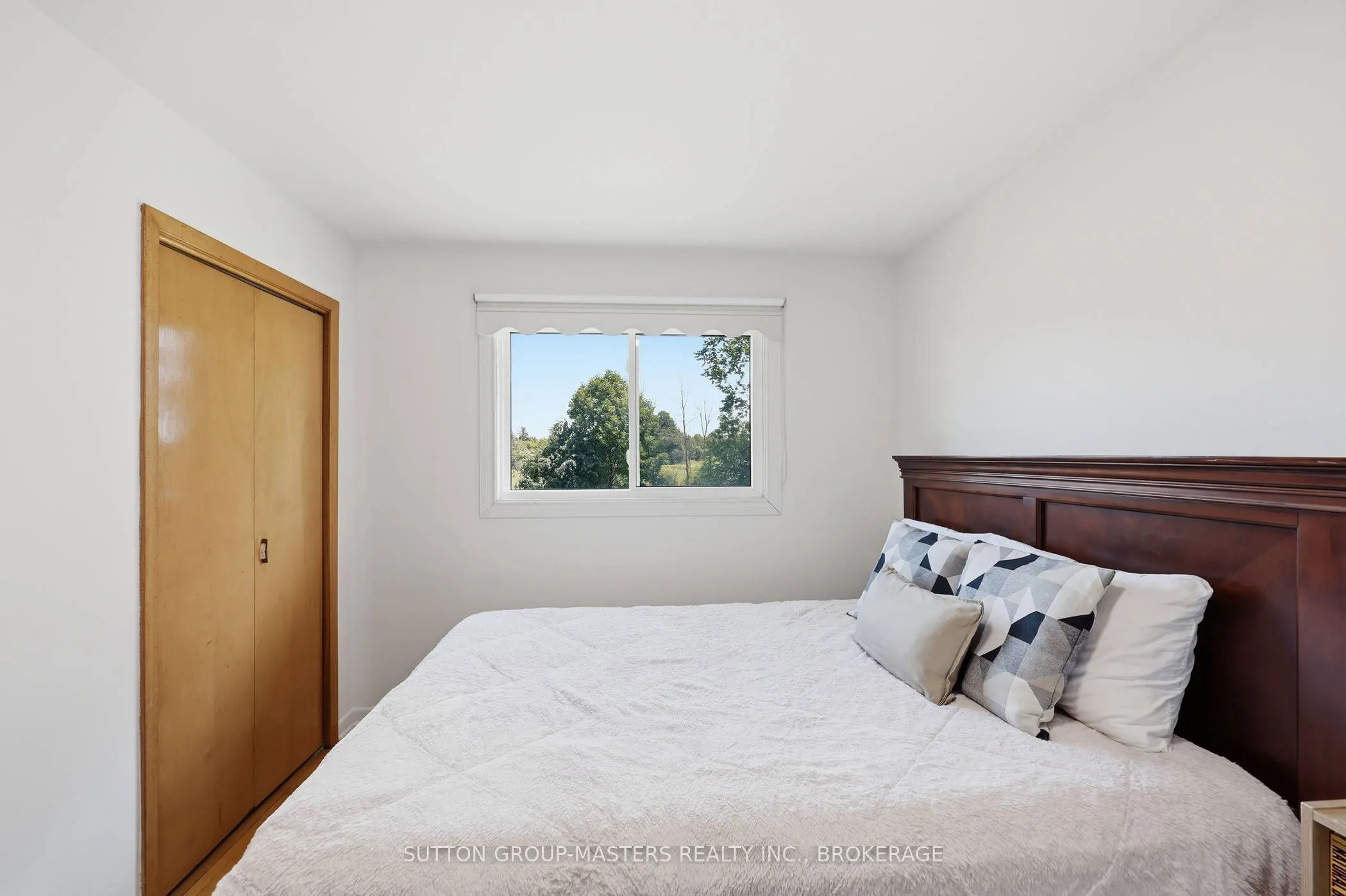2212 Battersea Road