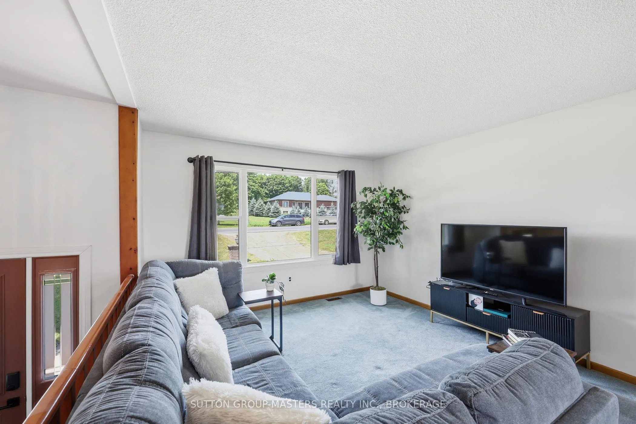 2212 Battersea Road