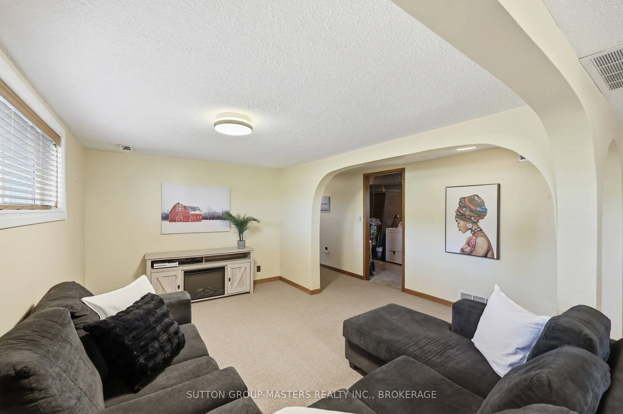 2212 Battersea Road