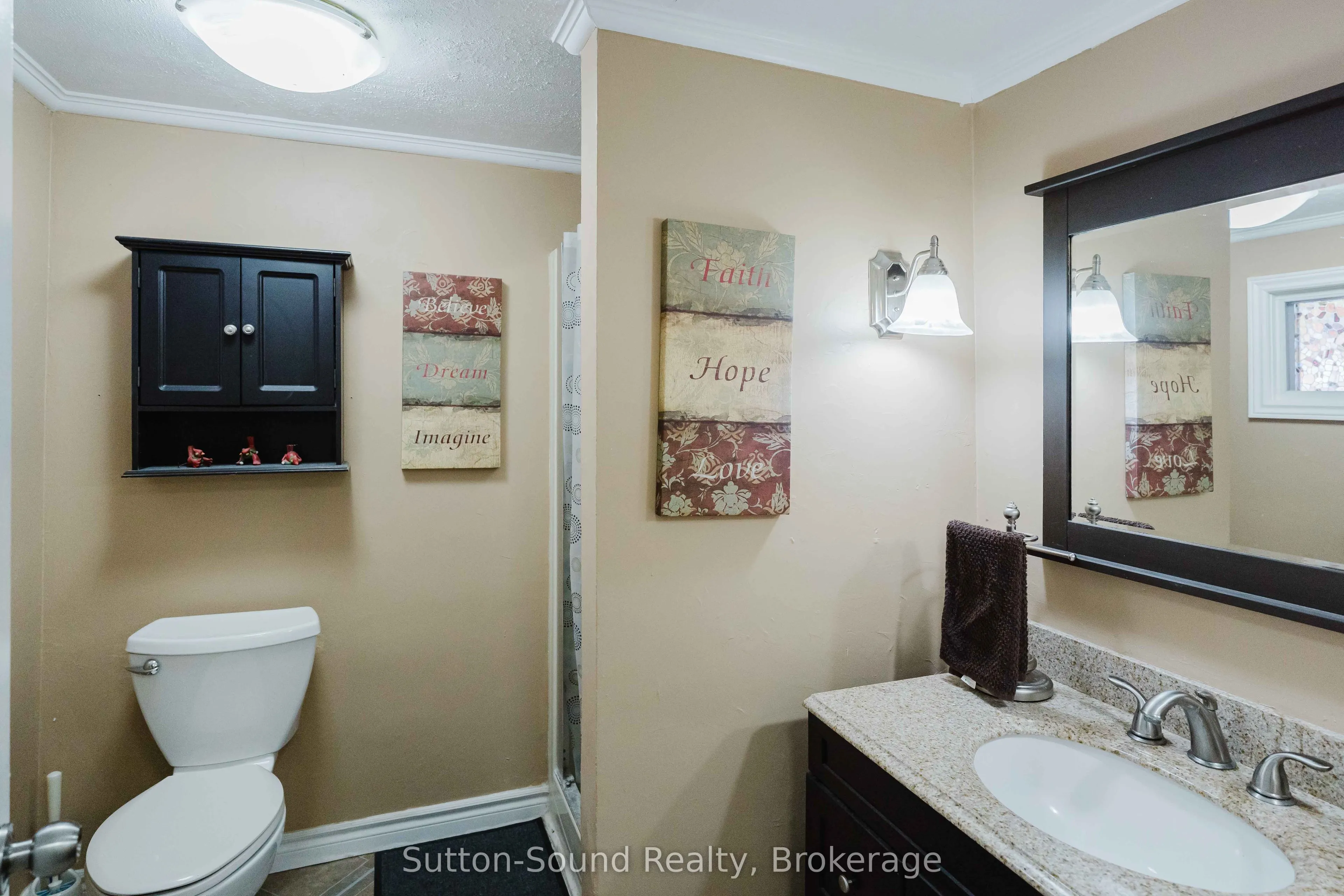 130 Clearview Crescent