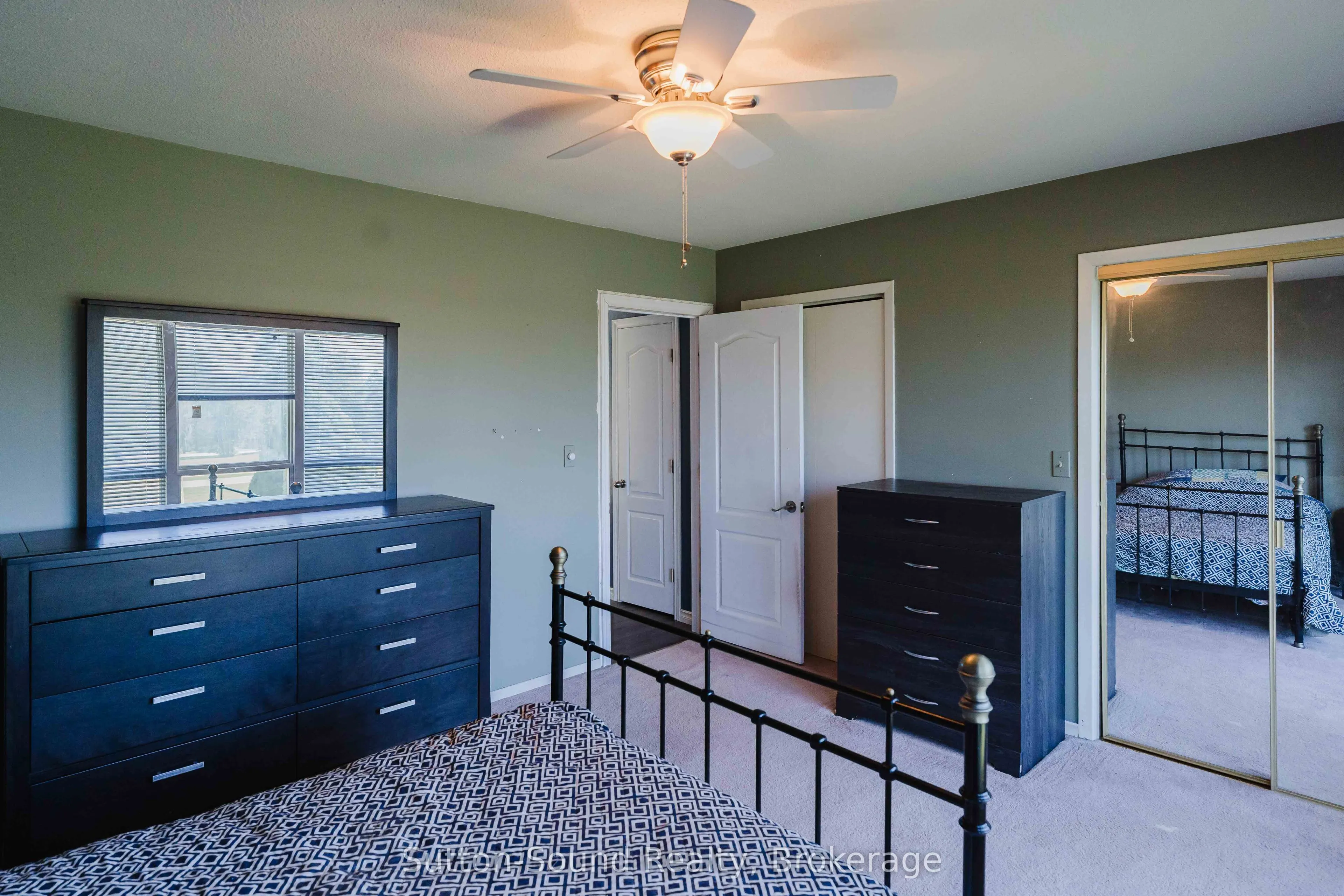 130 Clearview Crescent
