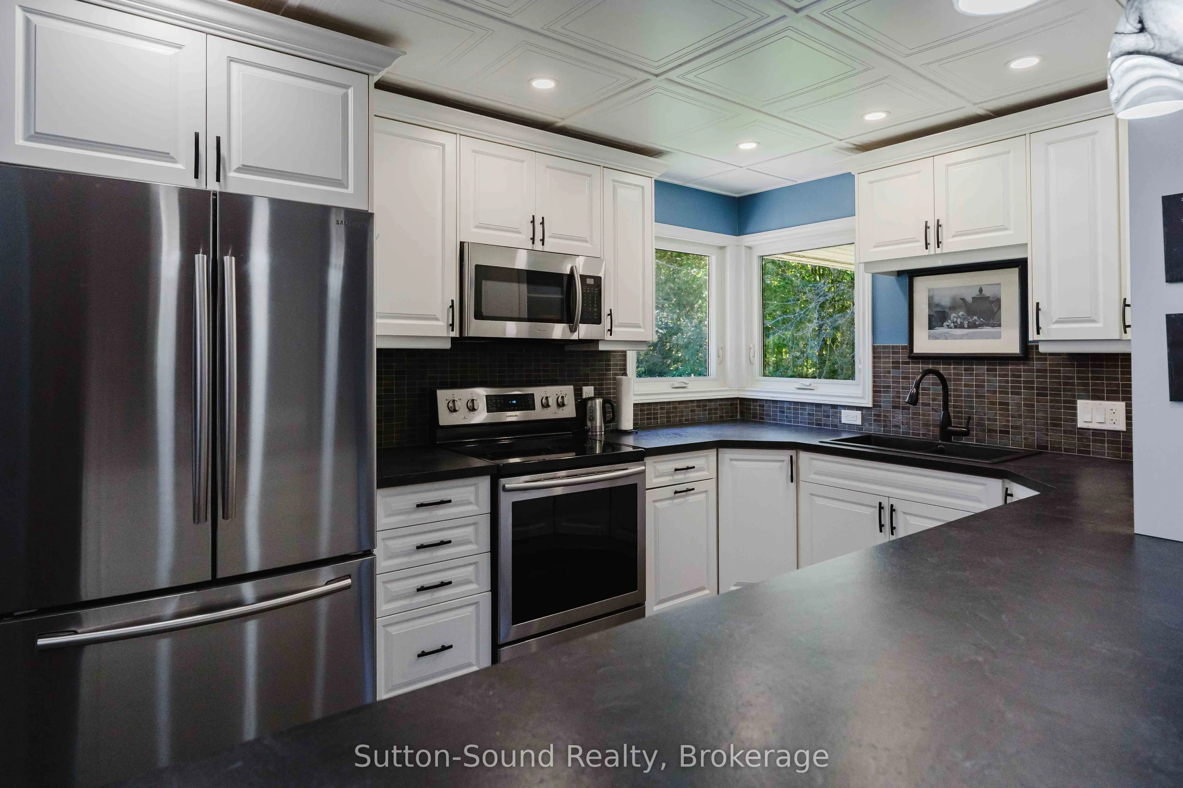 130 Clearview Crescent