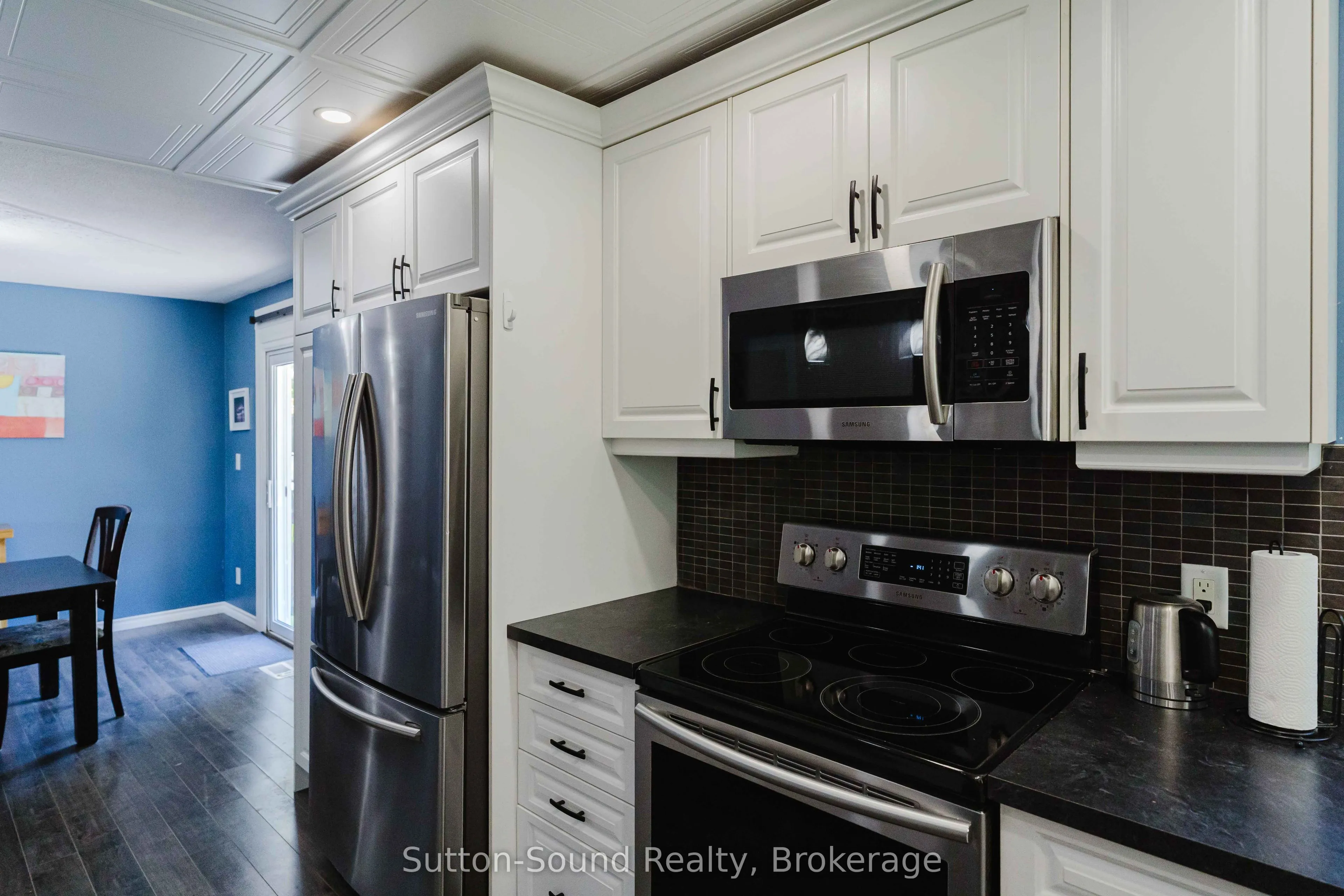 130 Clearview Crescent