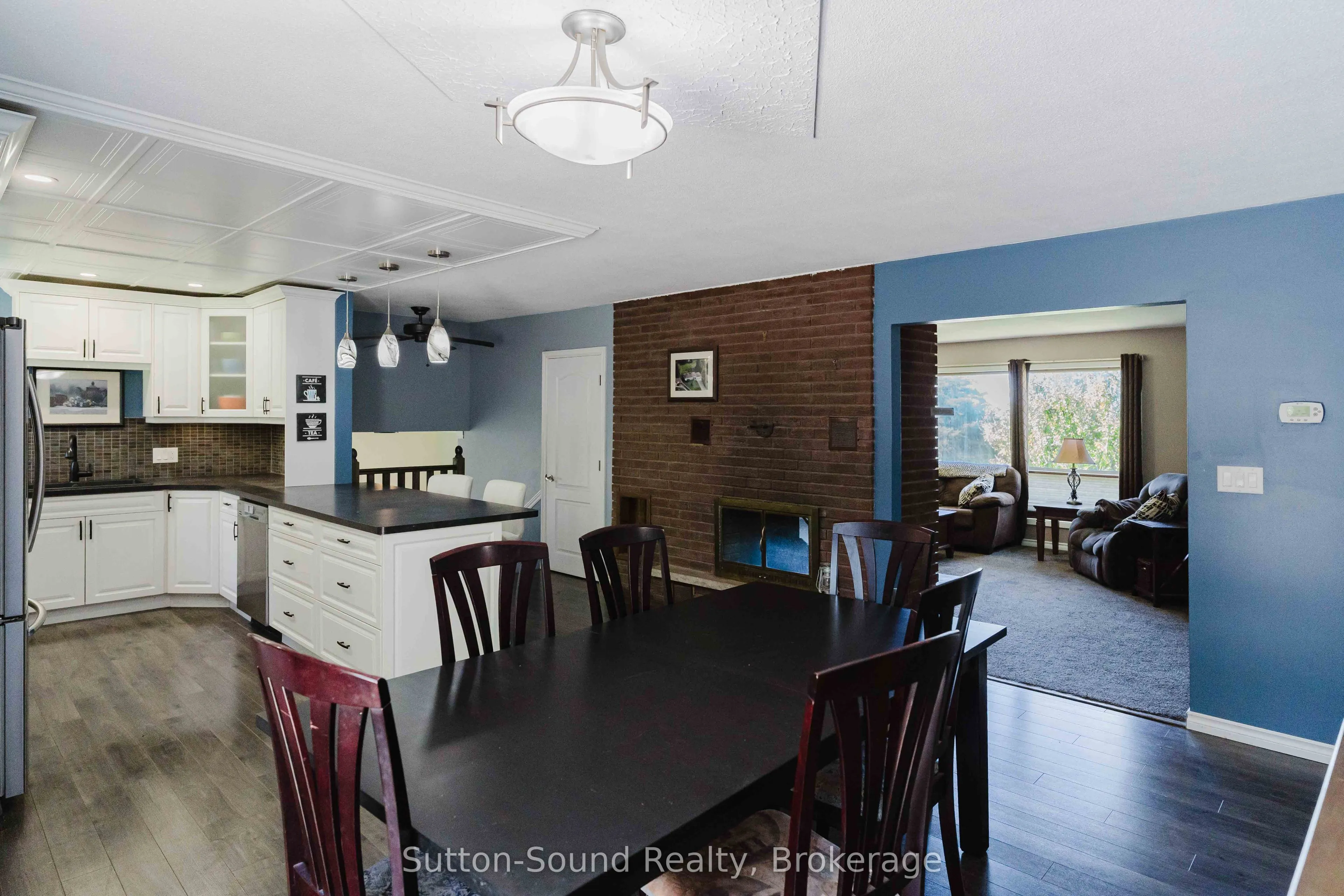 130 Clearview Crescent