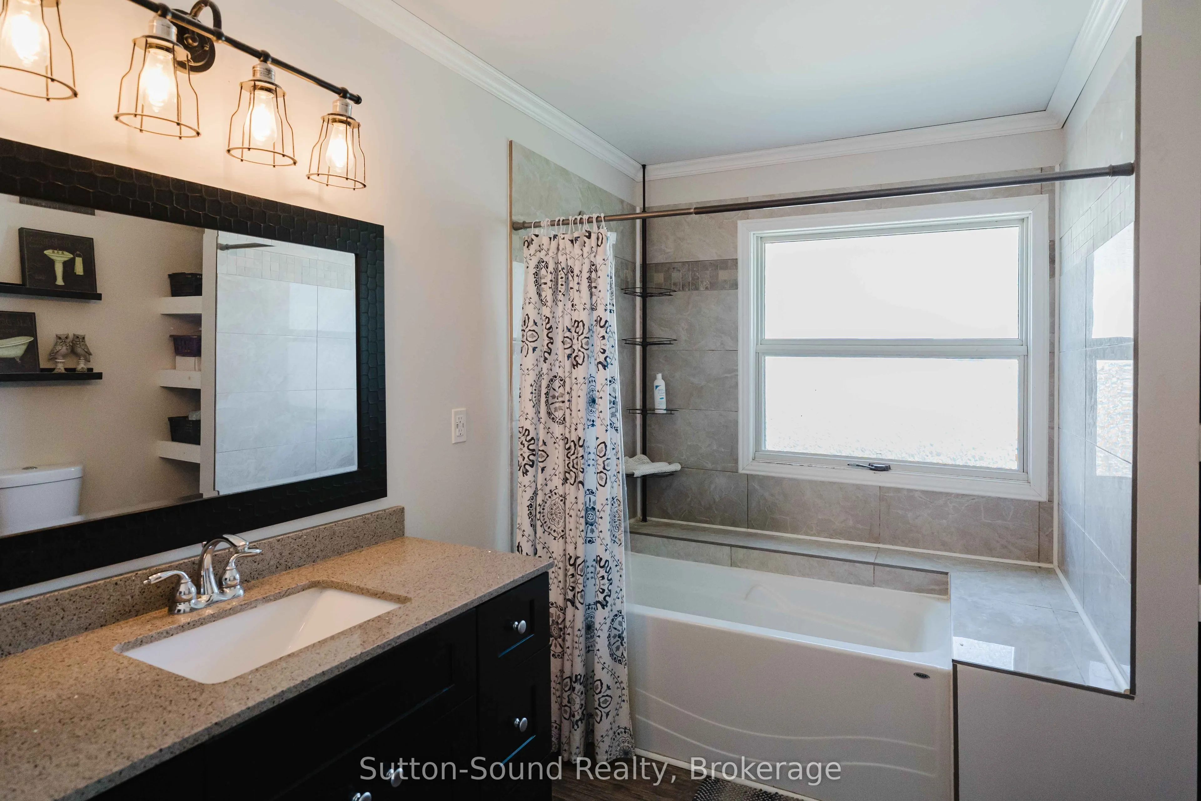 130 Clearview Crescent