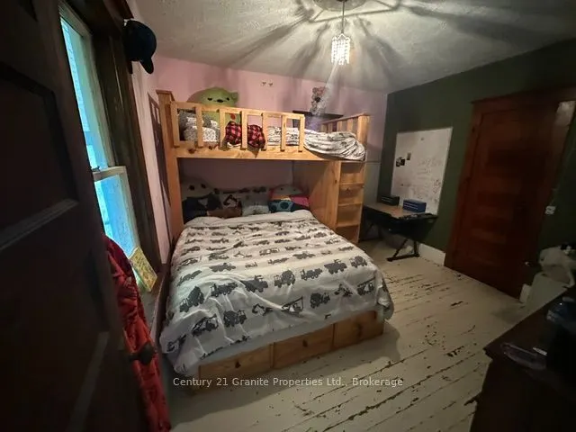 76 Nipissing Road E