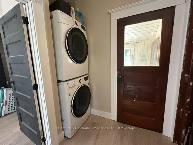76 Nipissing Road E