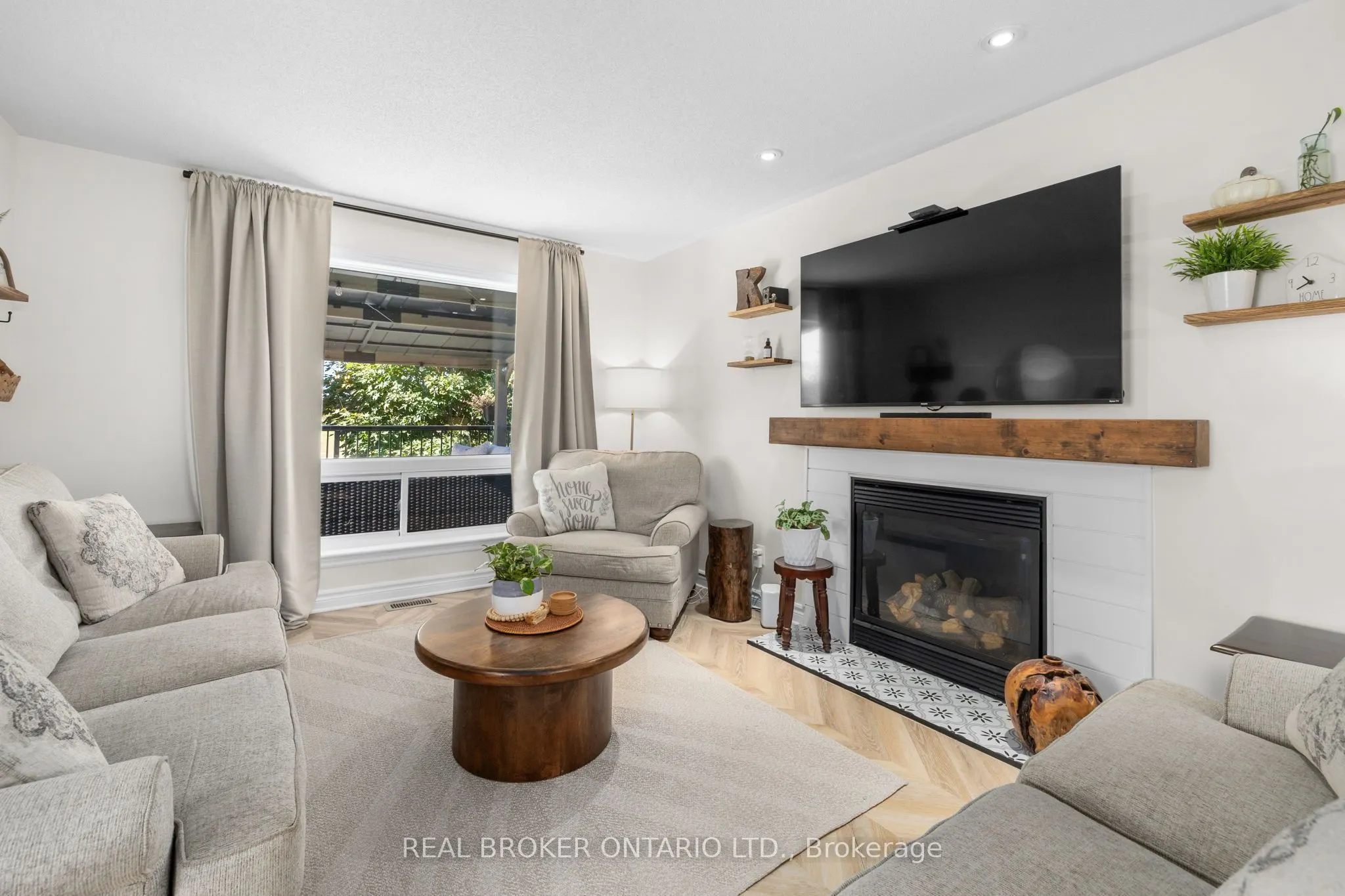 83 Comba Drive