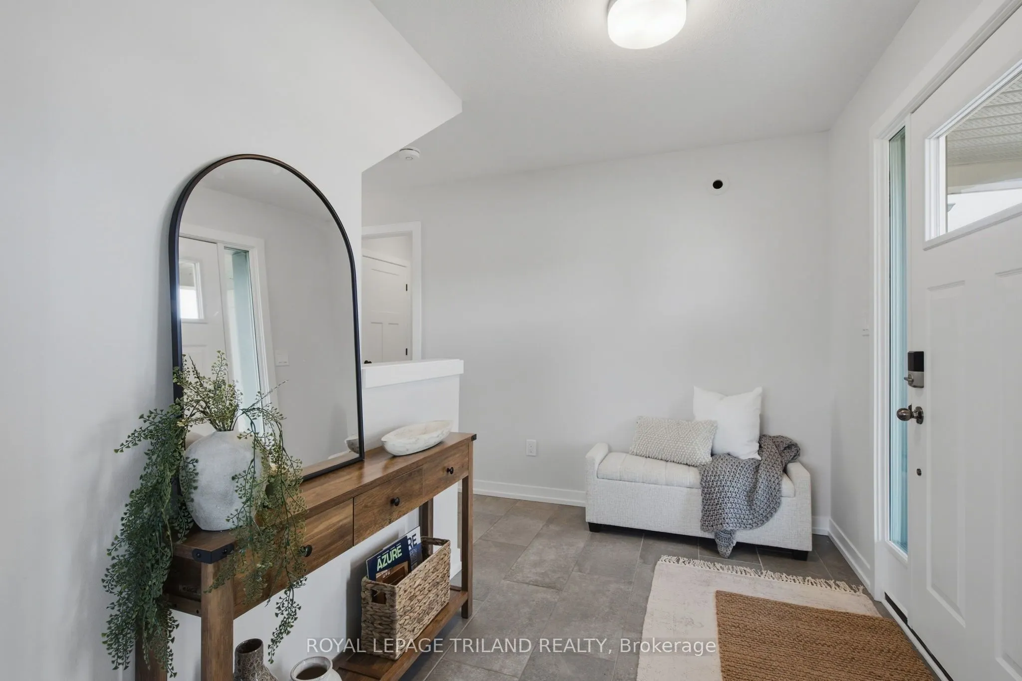 1 HAWKE Lane