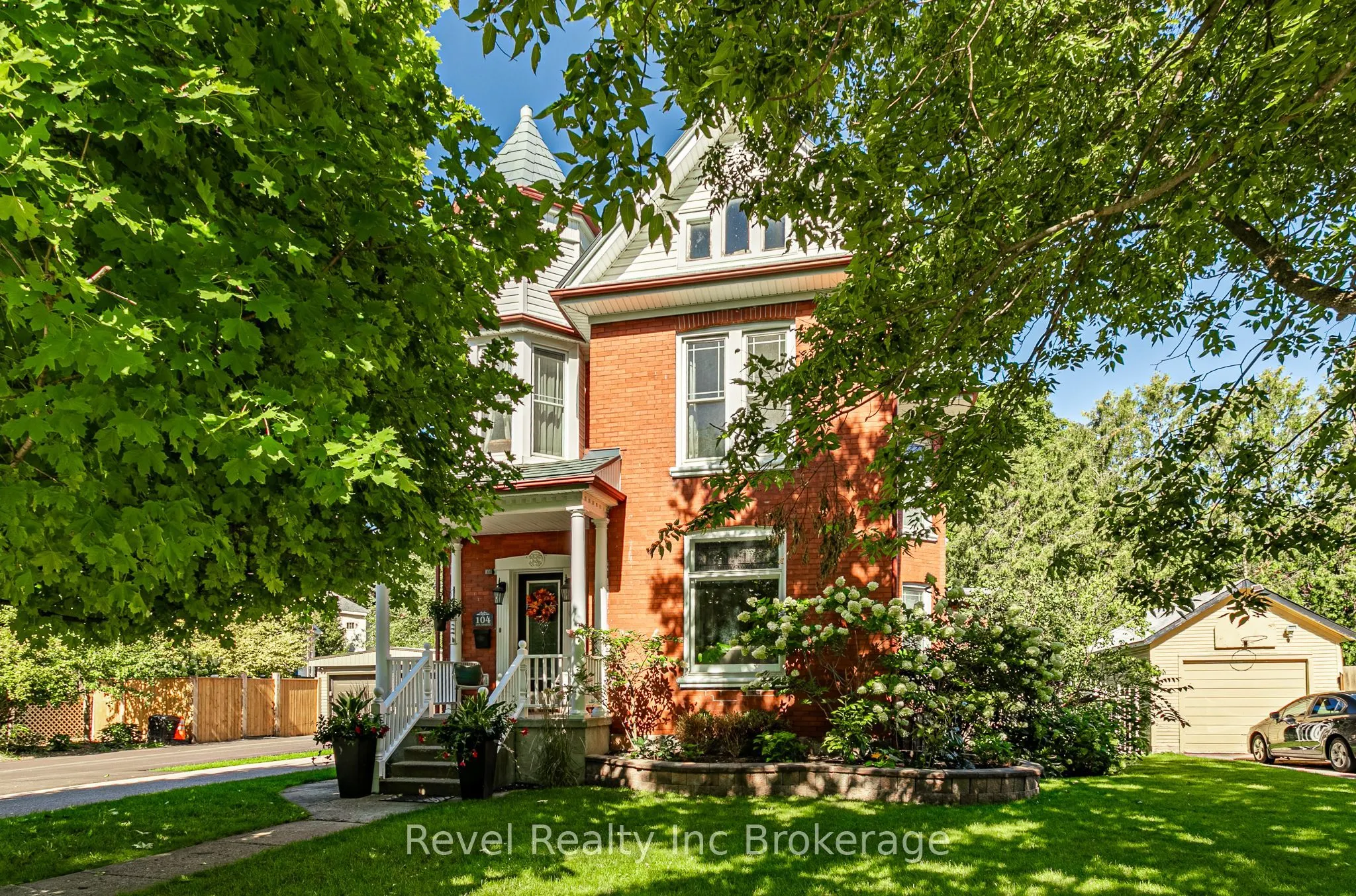 104 Ann Street