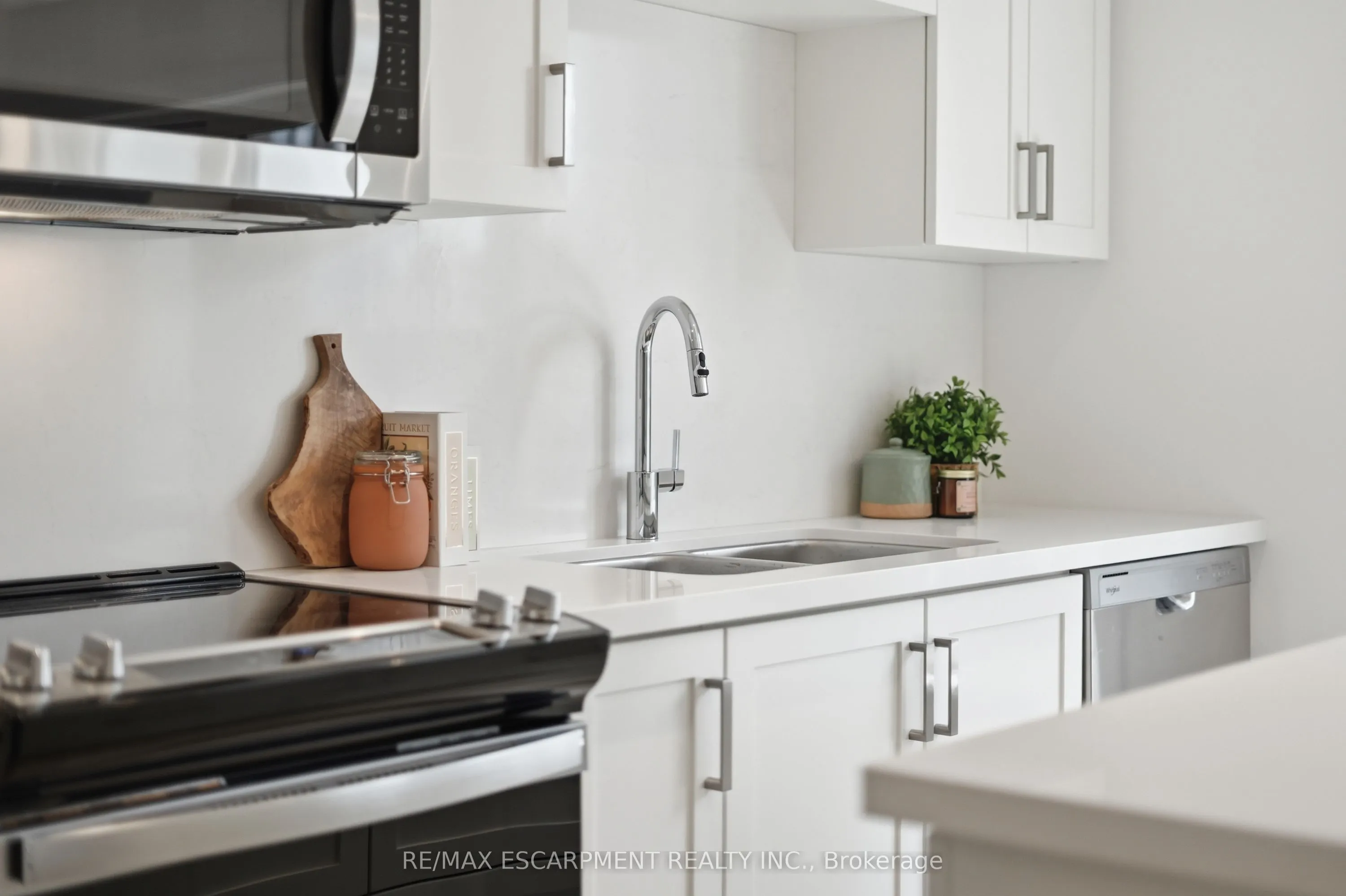 173 Burke Street #2
