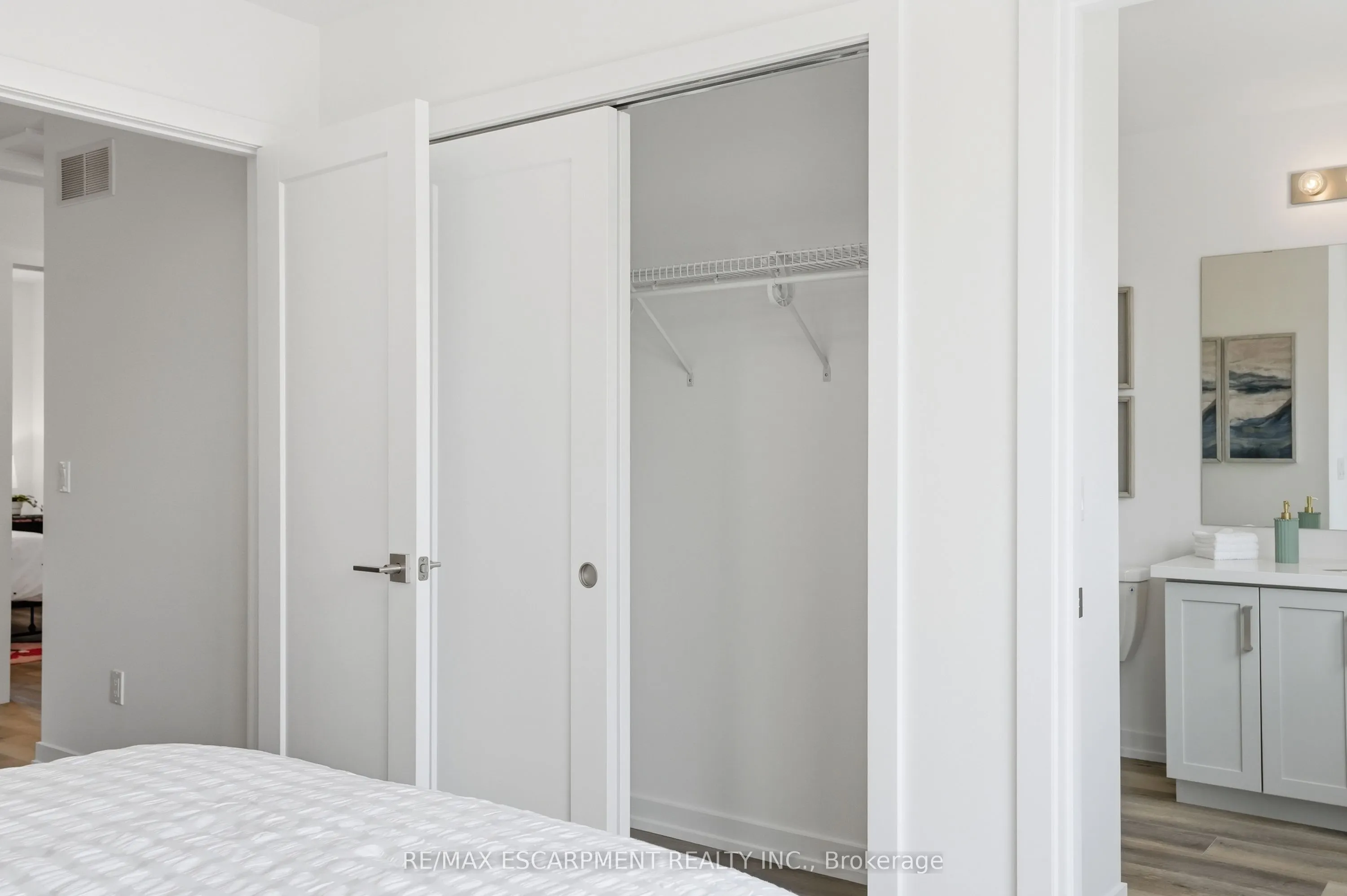 173 Burke Street #2