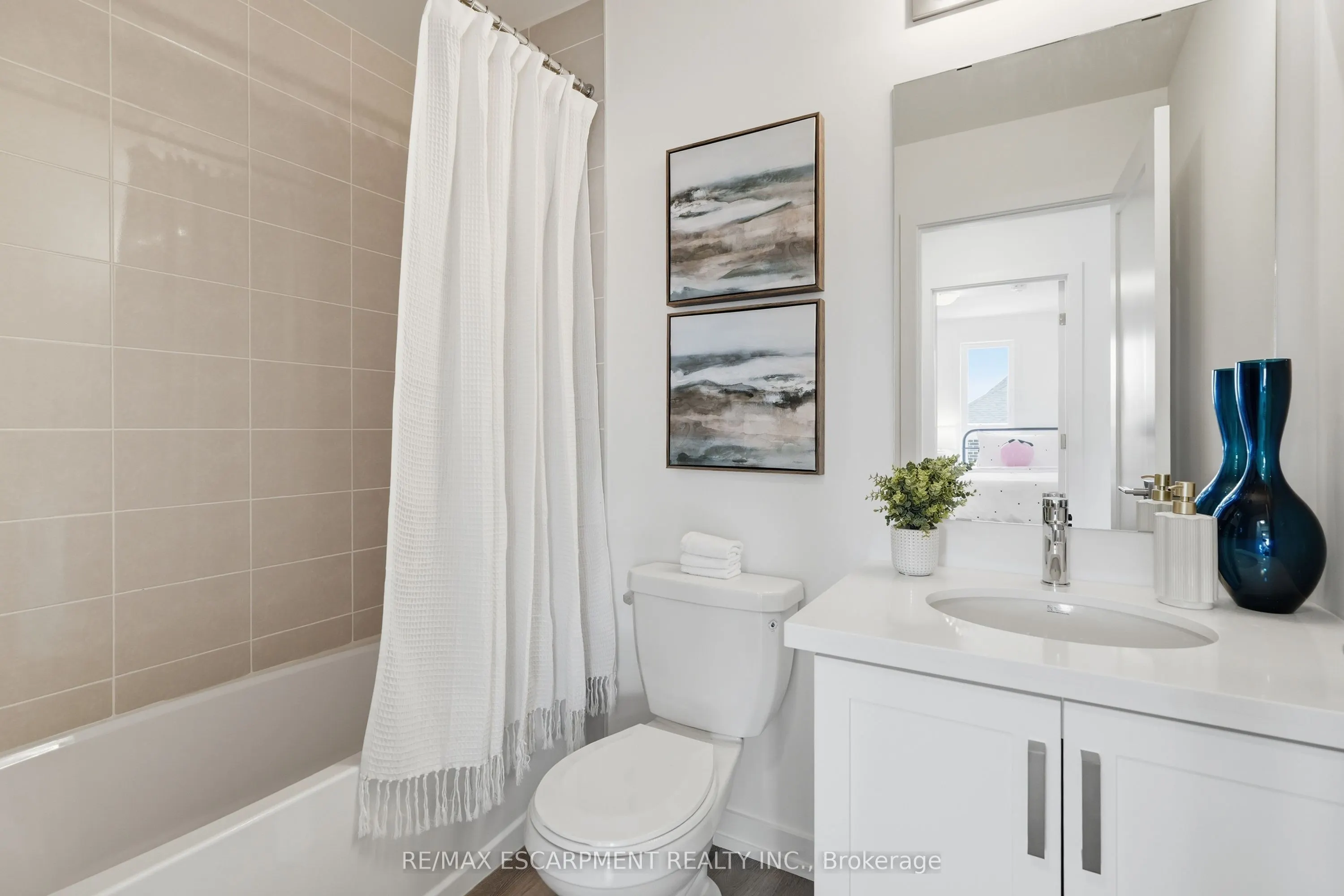 173 Burke Street #2