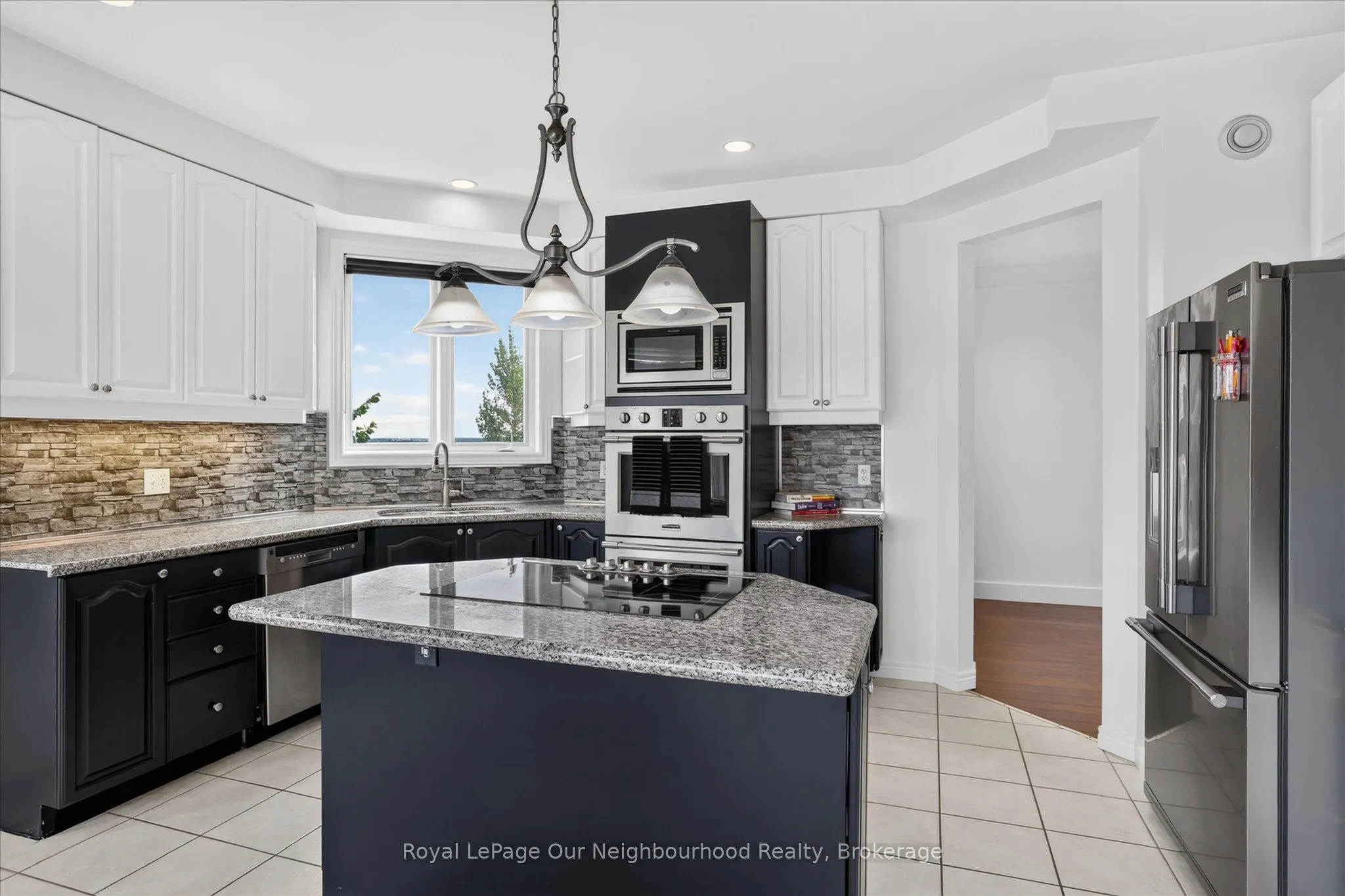 1072 Silverdale Road