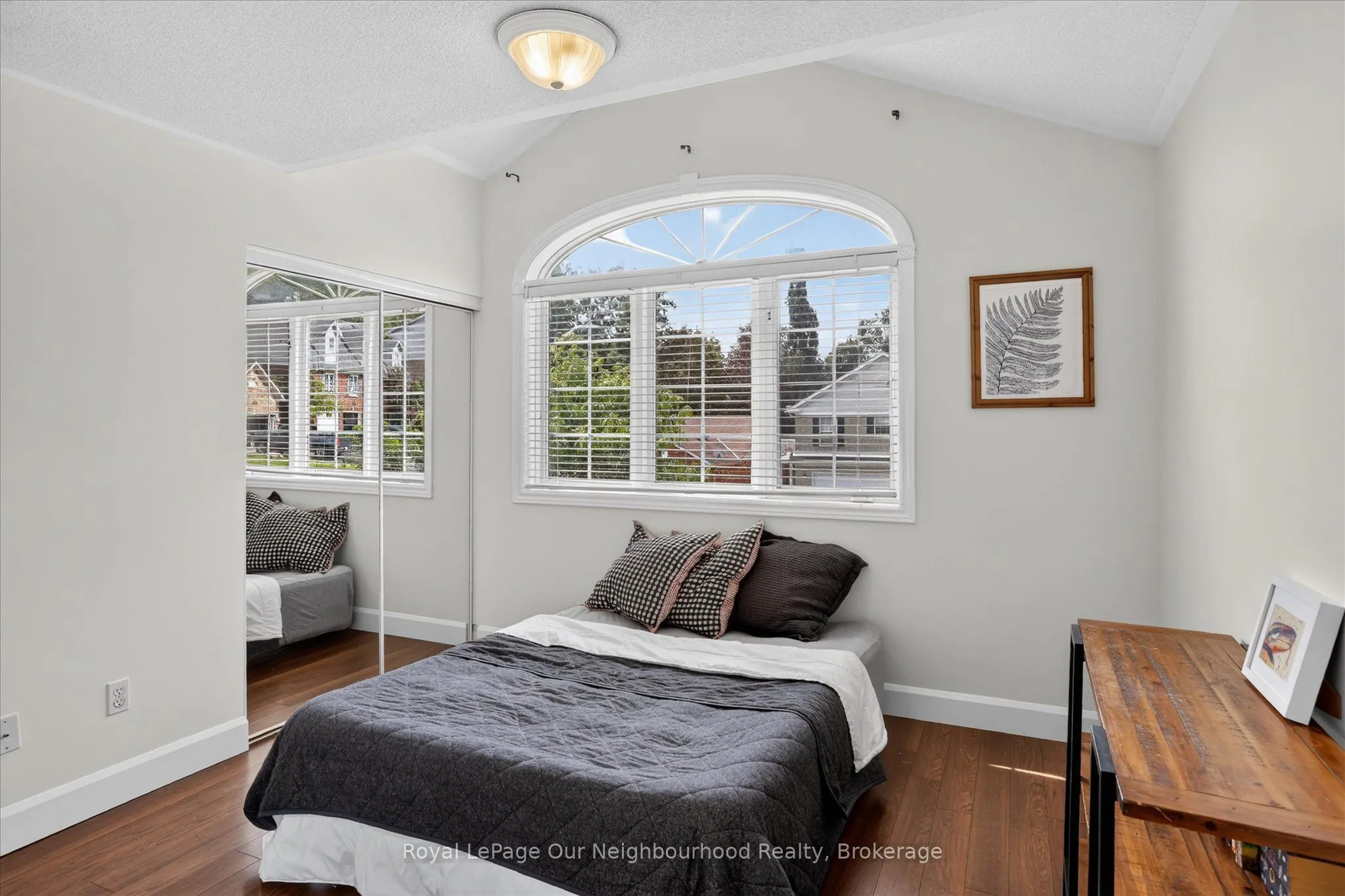 1072 Silverdale Road