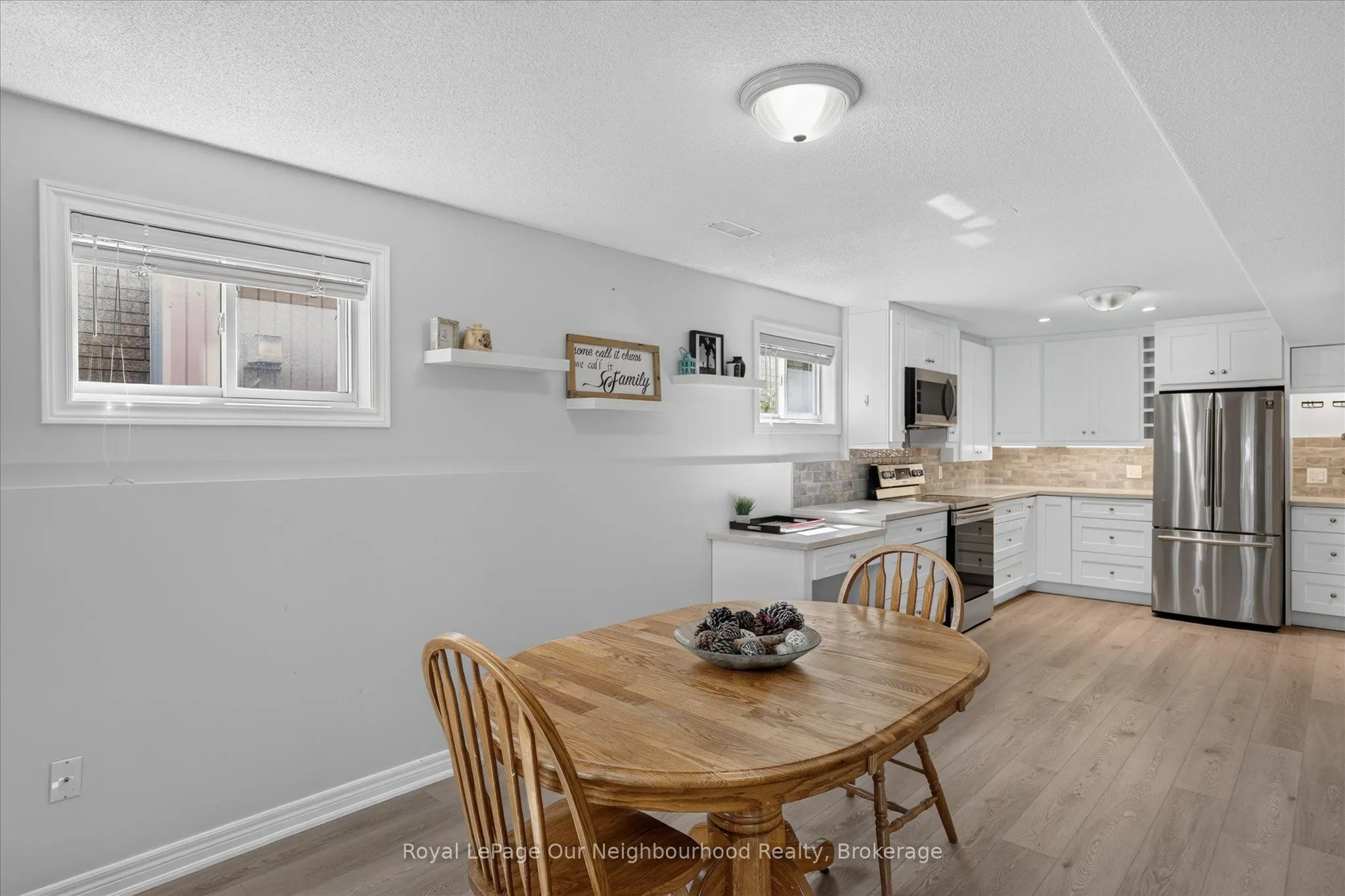 1072 Silverdale Road